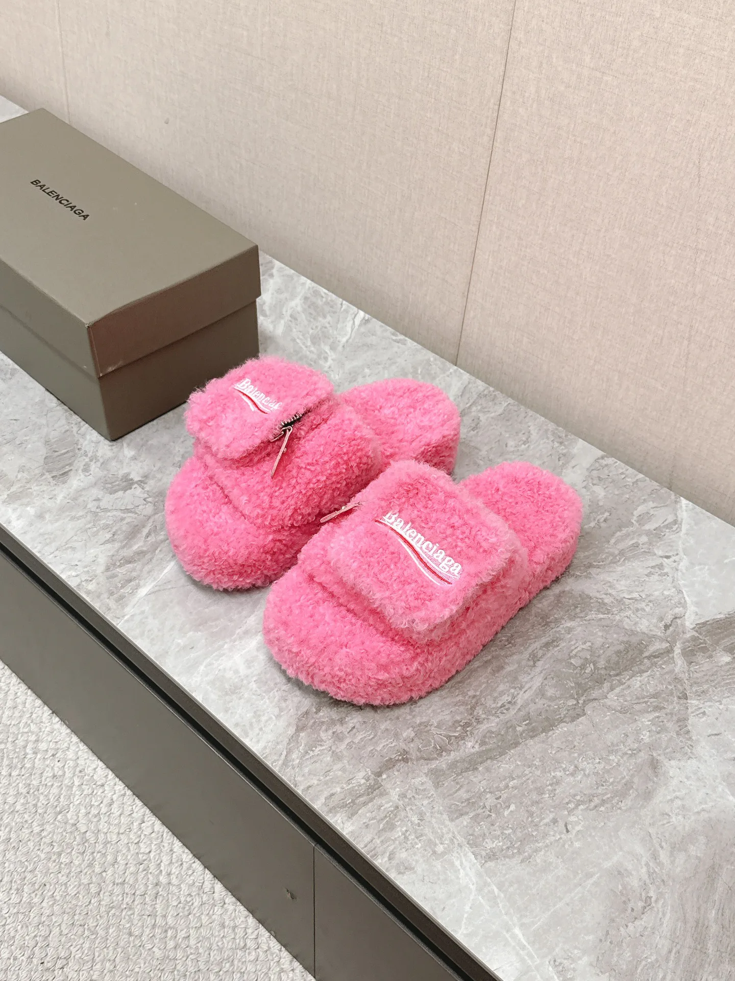 Women's Slippers BALENCIAGA 18419425