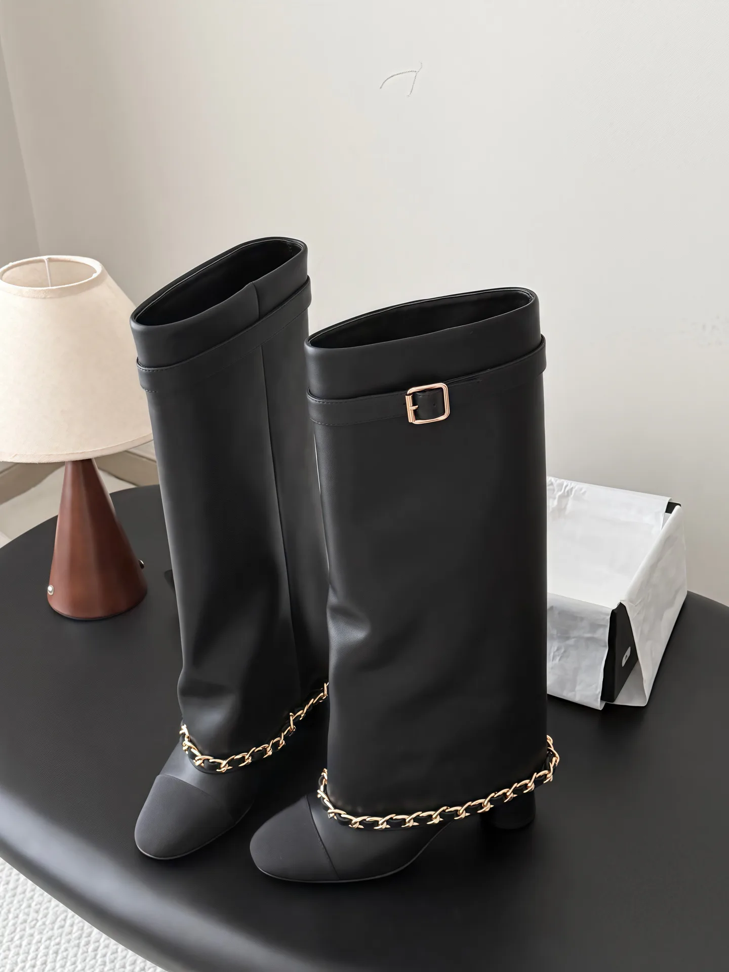 Women's Boots CHANEL 18154330