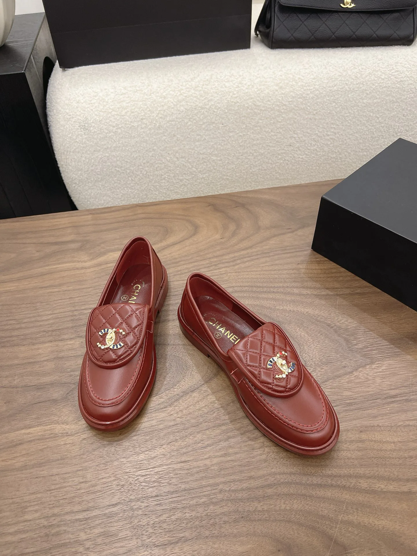 Women's Loafers And Moccasins CHANEL 17303657