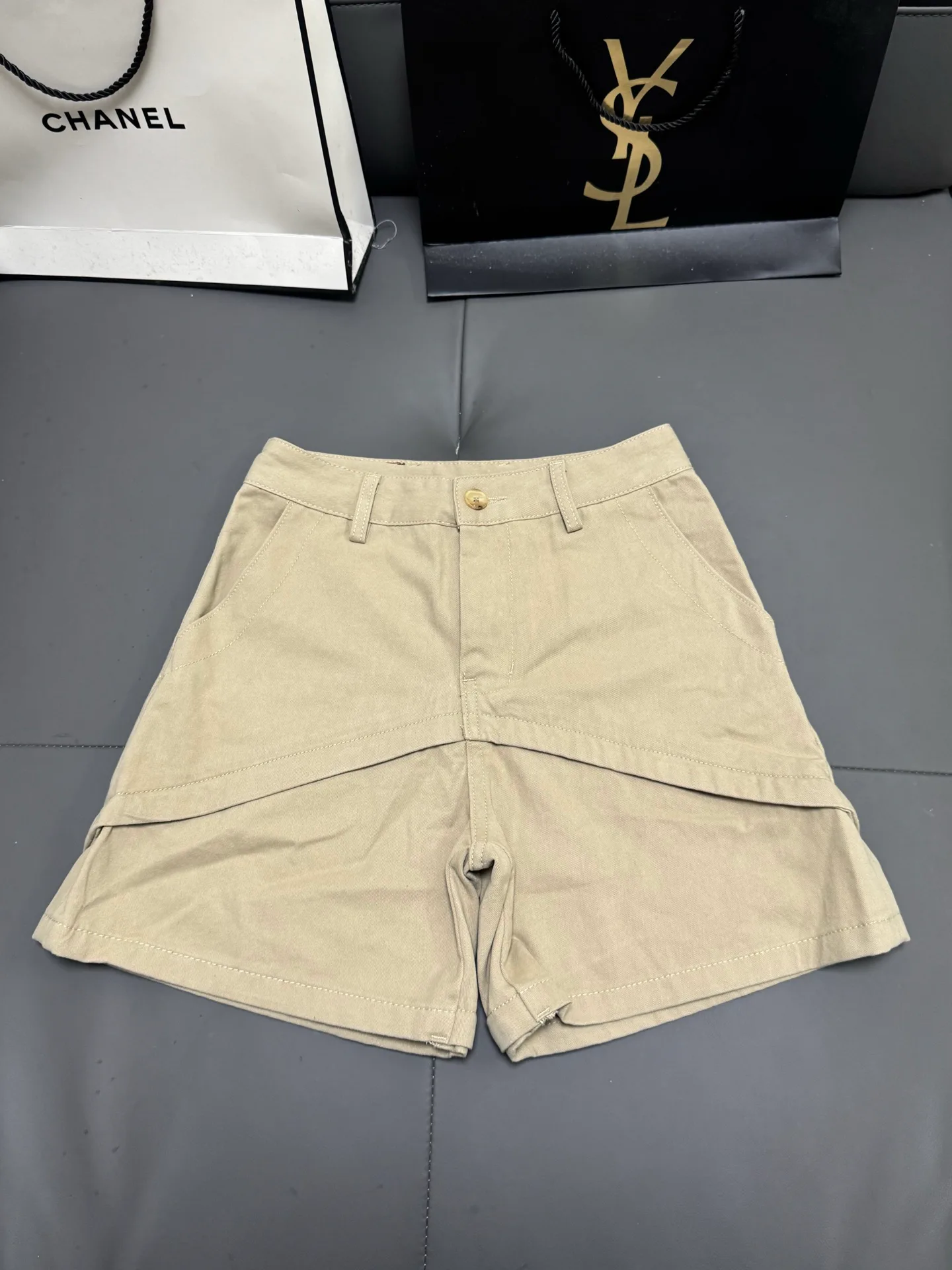 Women's Shorts LOEWE 18174525