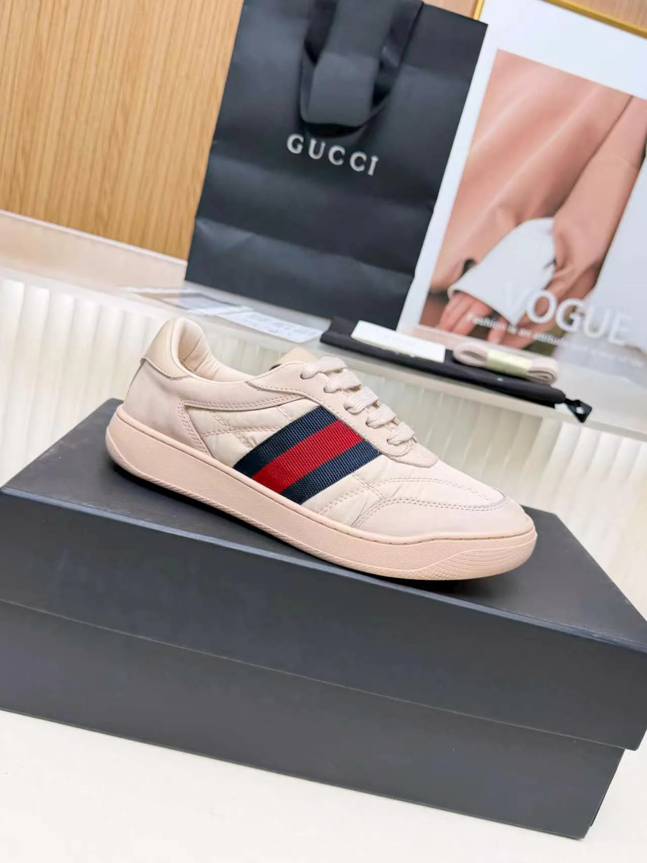 Women's Sneakers GUCCI 17862428
