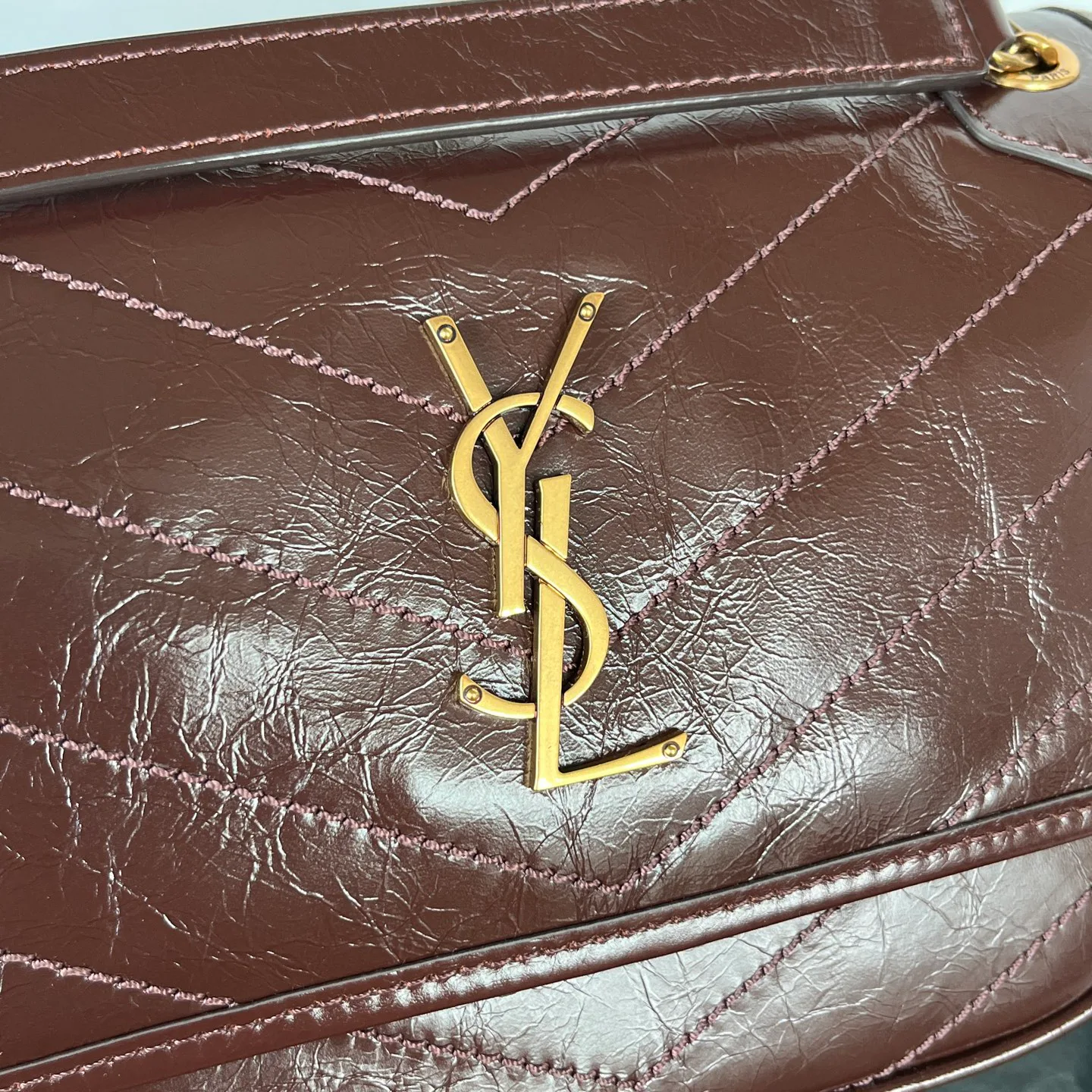 Классические Сумки Женские Saint Laurent 18610969