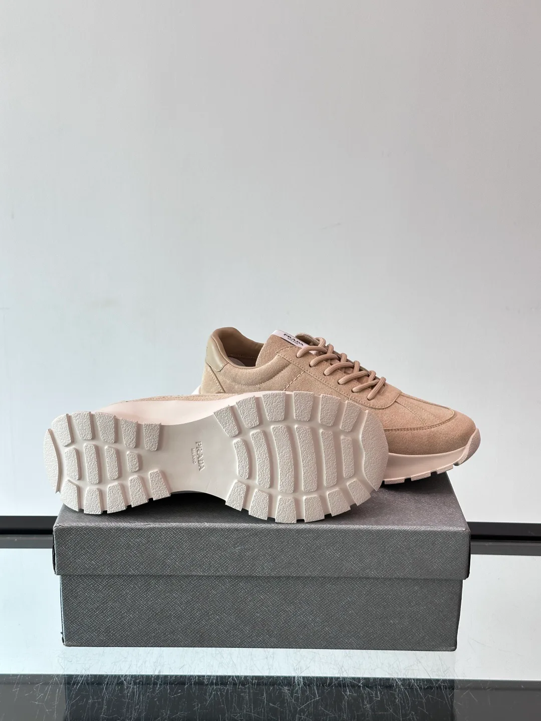 Men's Sneakers PRADA 18449484