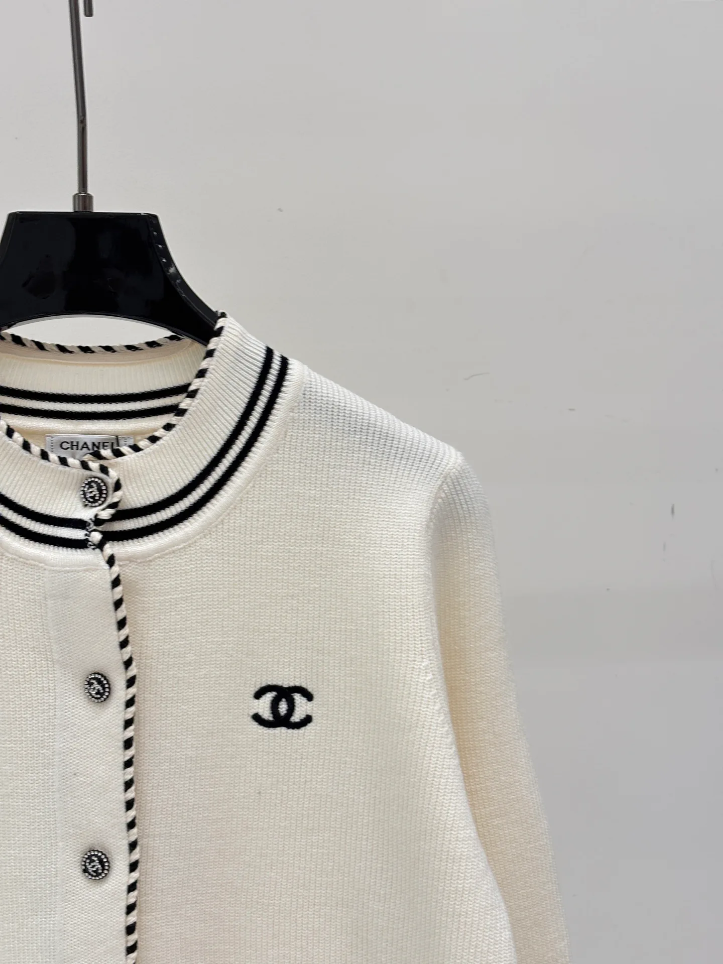 Women's Jumpers And Sweaters CHANEL 18137815