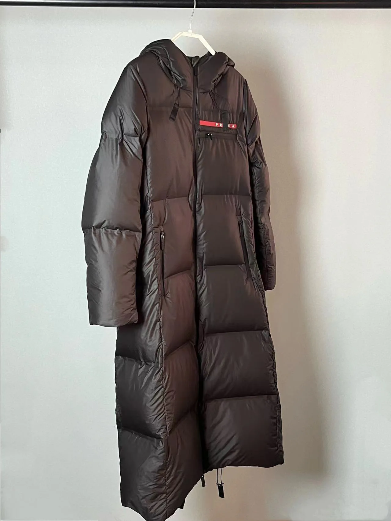 Куртки И Пуховики Женские Prada 18597077