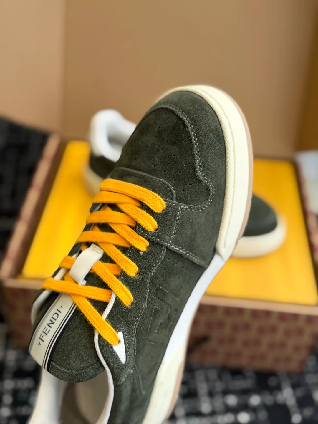 Women's Sneakers FENDI 18309249