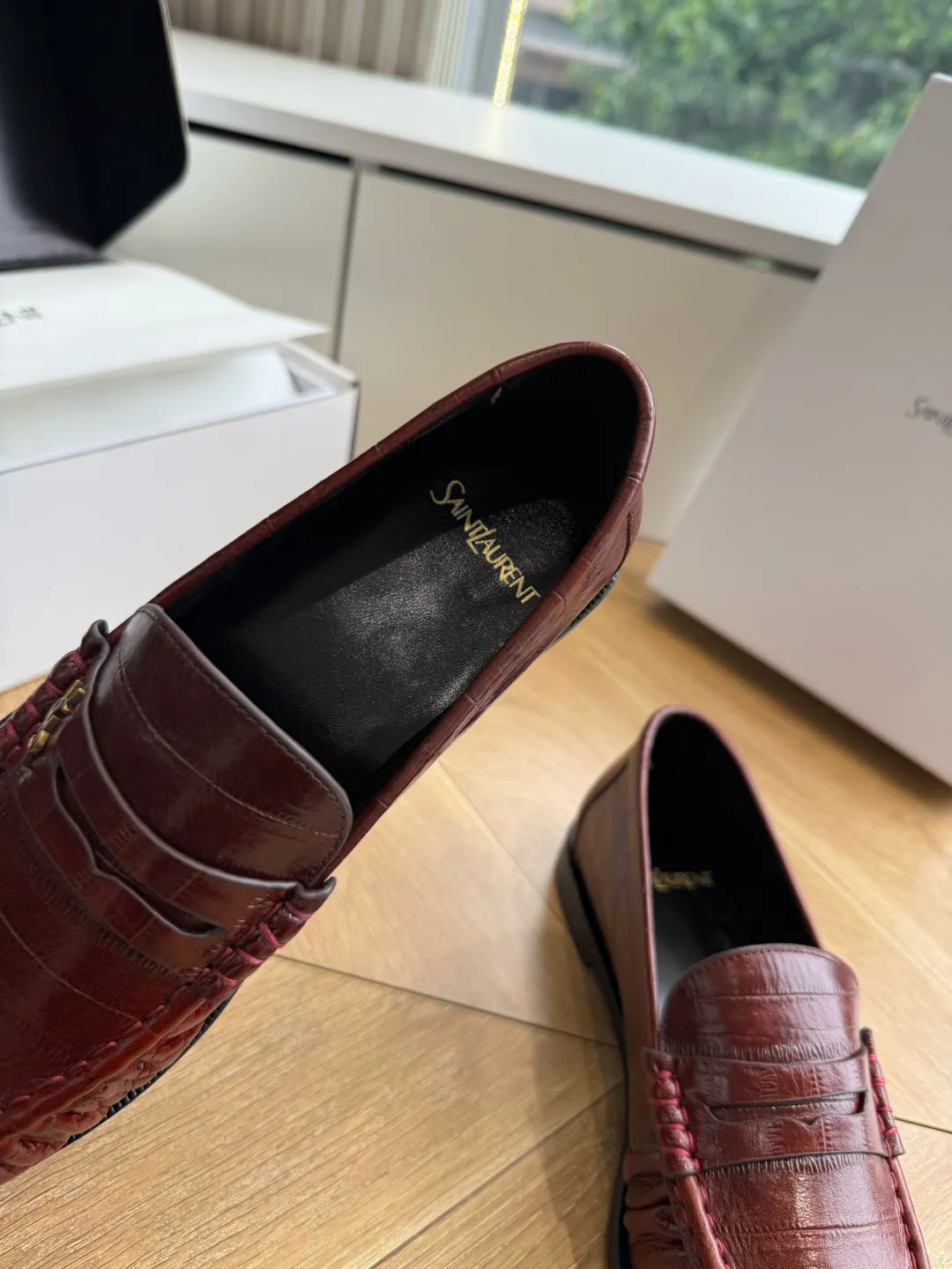 Women's Loafers And Moccasins SAINT LAURENT 17781555