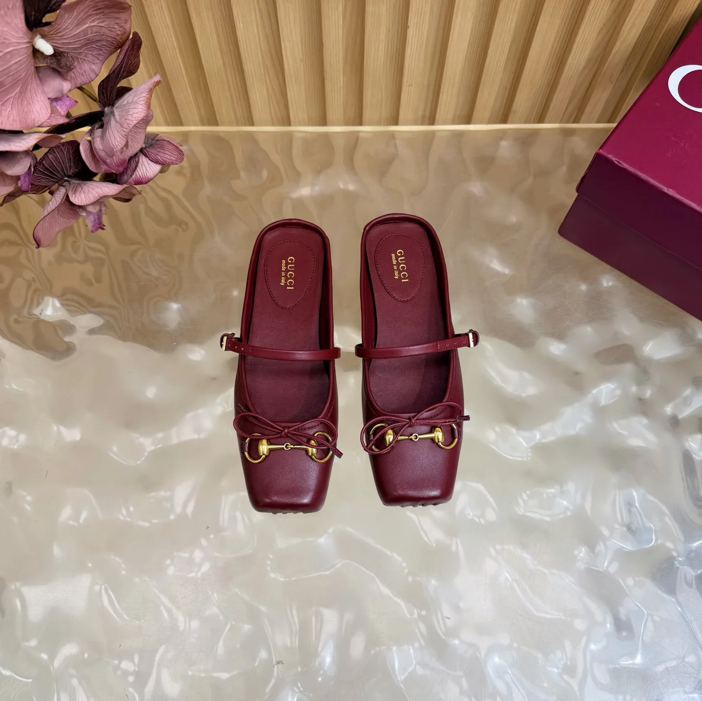 Women's Ballet Flats GUCCI 17498428