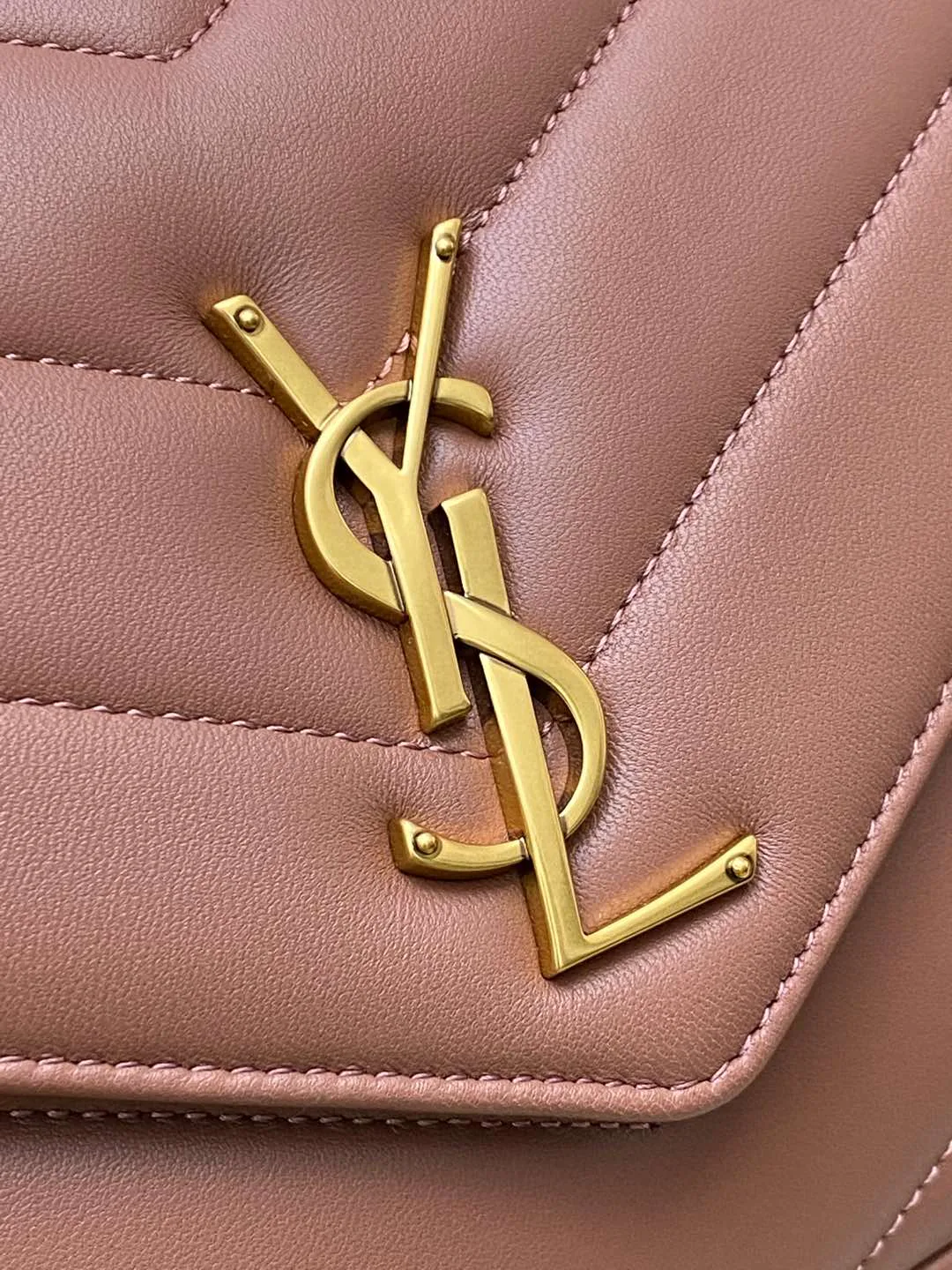 Women's Classic Handbags SAINT LAURENT 17802526