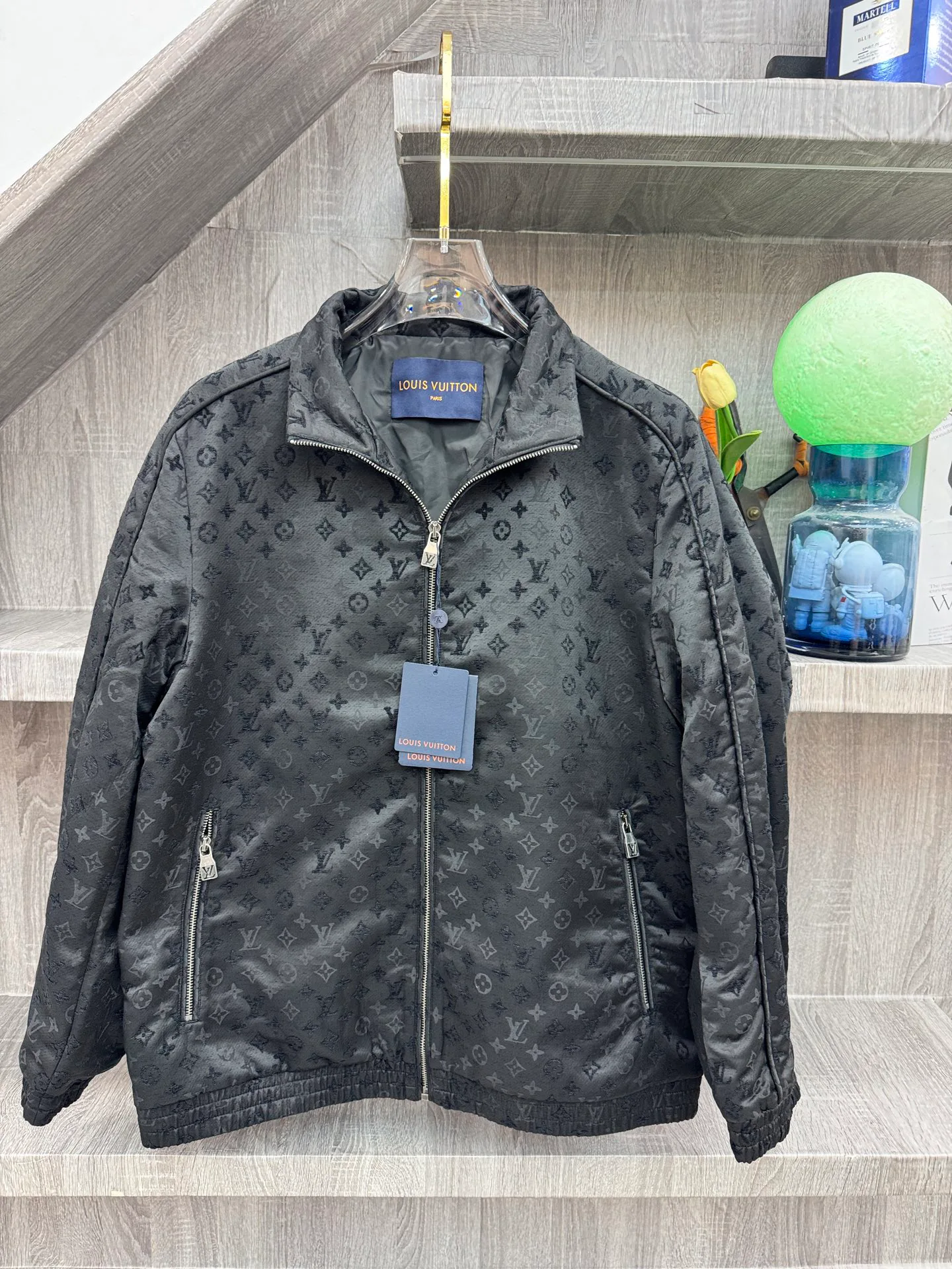 Men's Jackets And Down Jackets LOUIS VUITTON 18140178