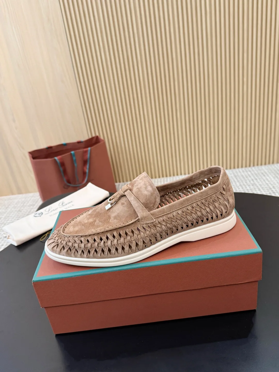 Women's Loafers And Moccasins LORO PIANA 18233100