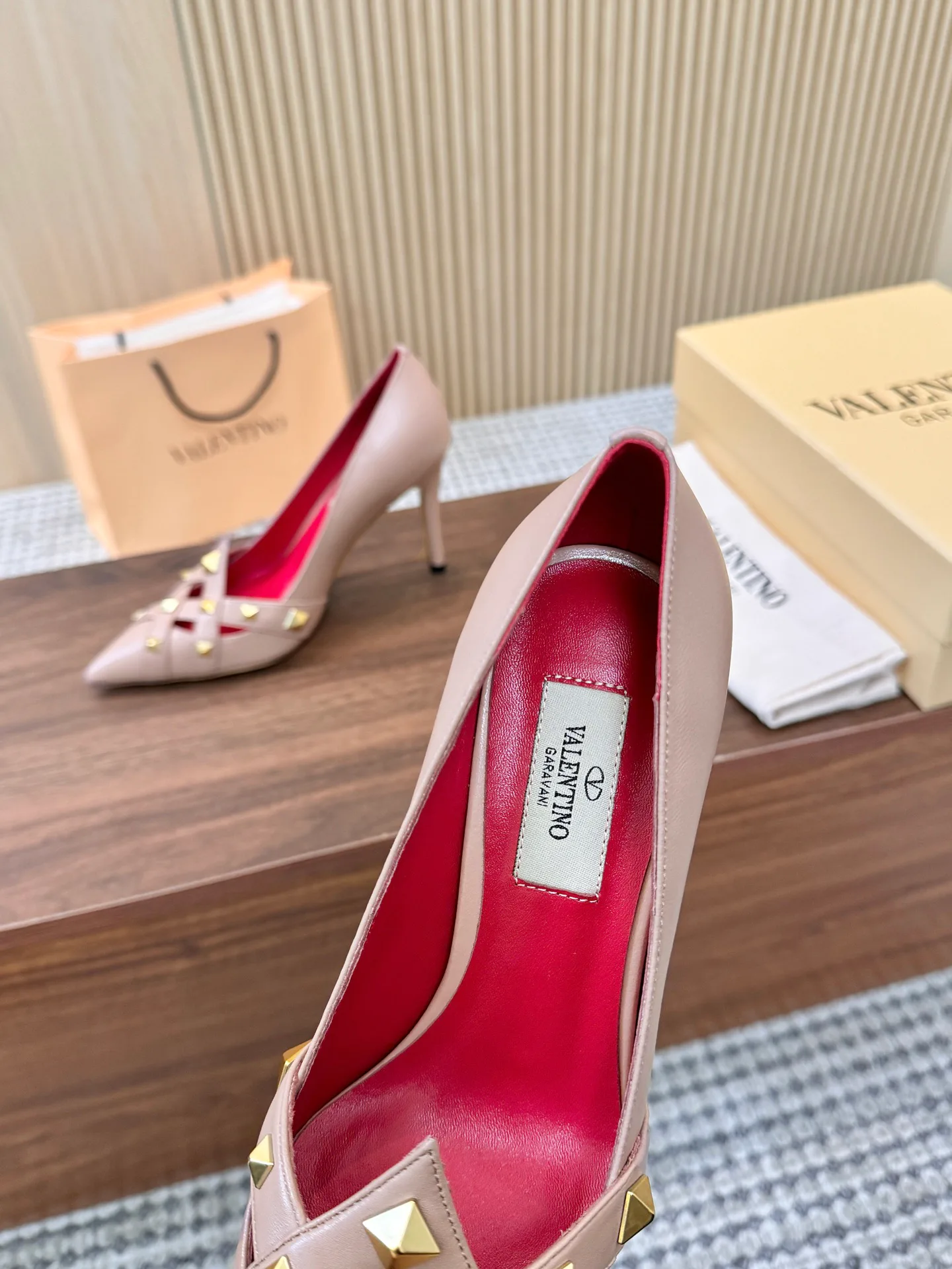 Women's Heels VALENTINO 17411476