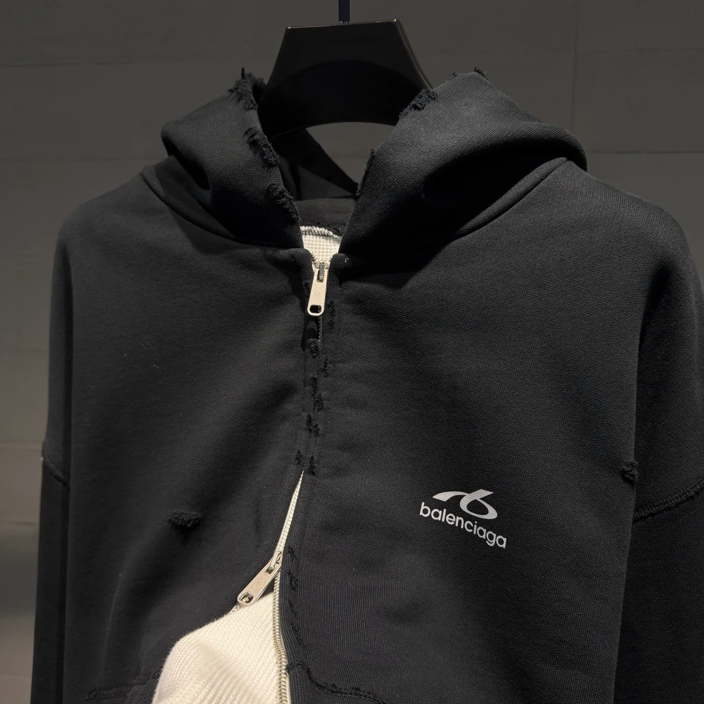 Men's Sweatshirts And Hoodies BALENCIAGA 17932642