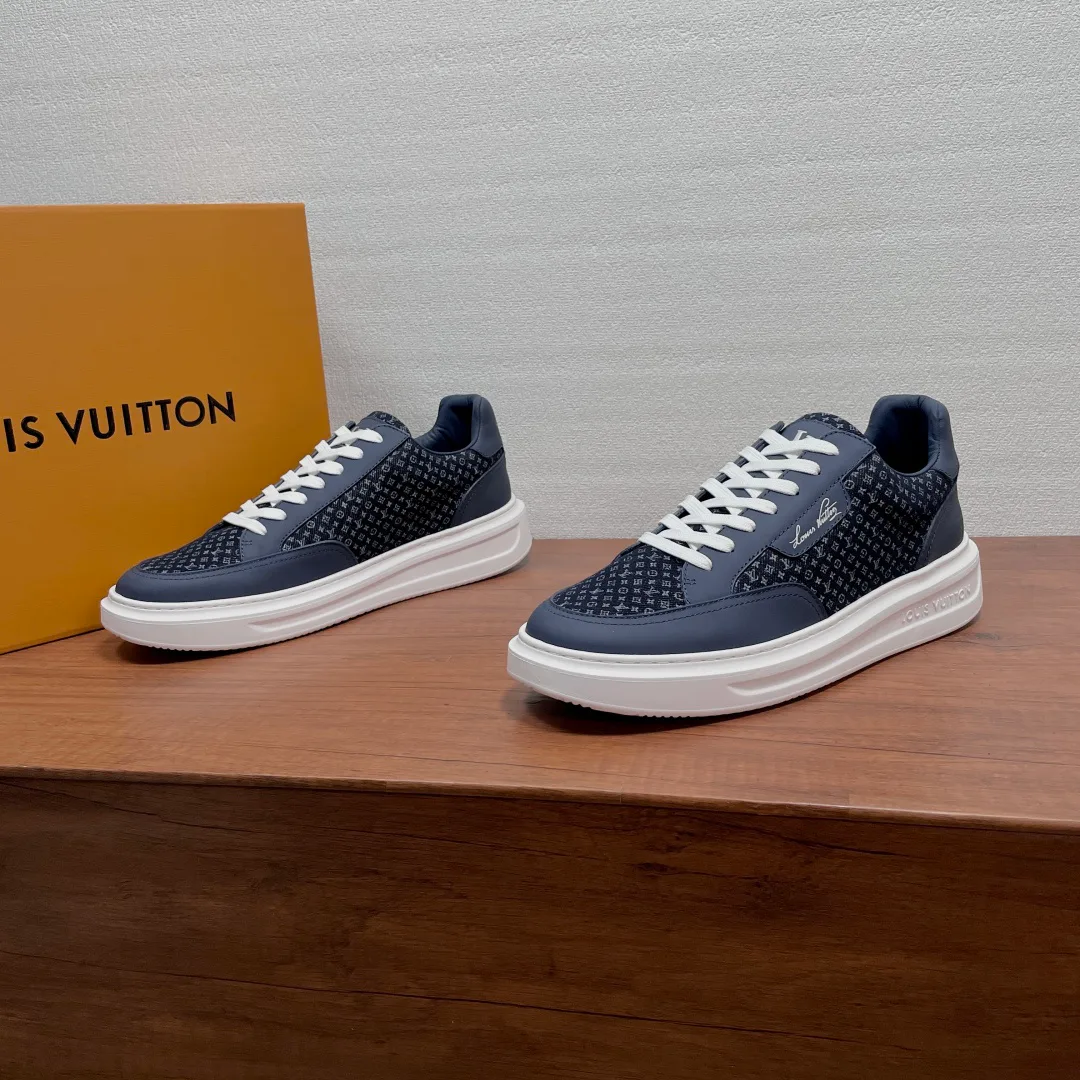 Men's Sneakers LOUIS VUITTON 18000610