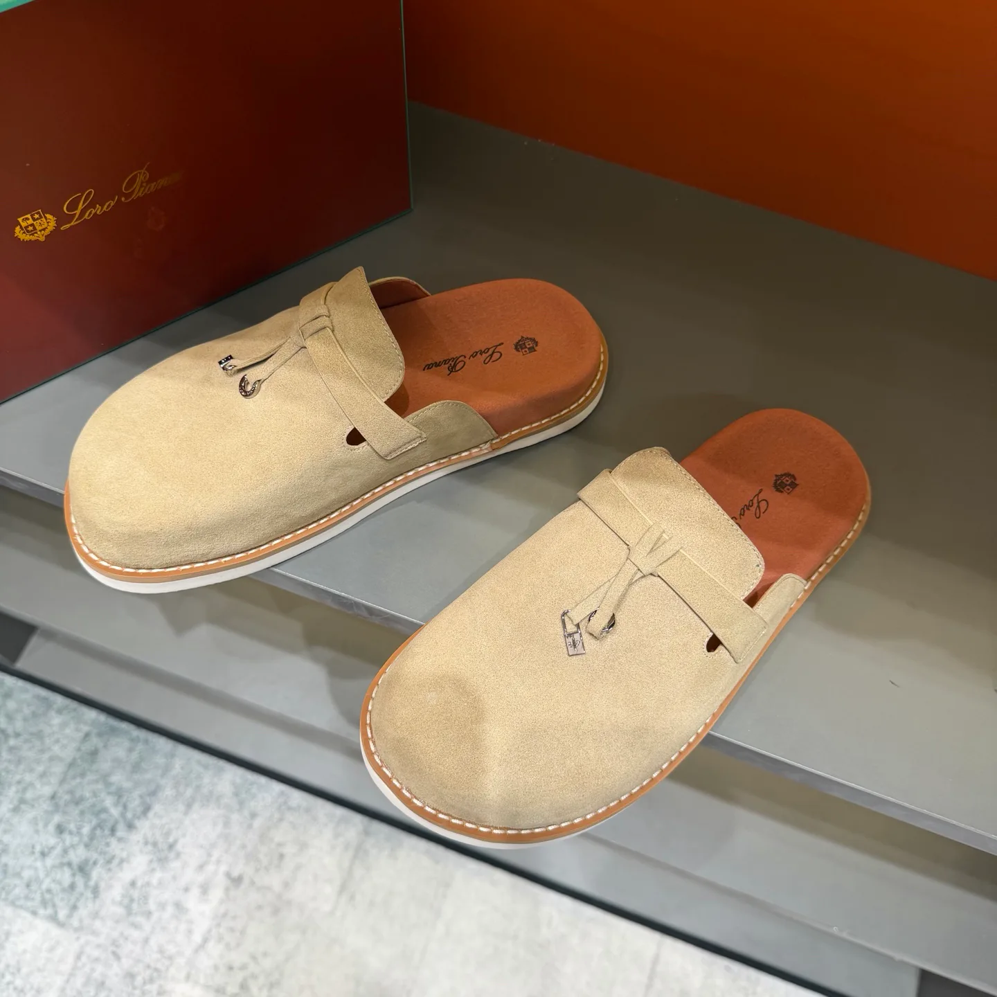 Women's Mules And Clogs LORO PIANA 18400755