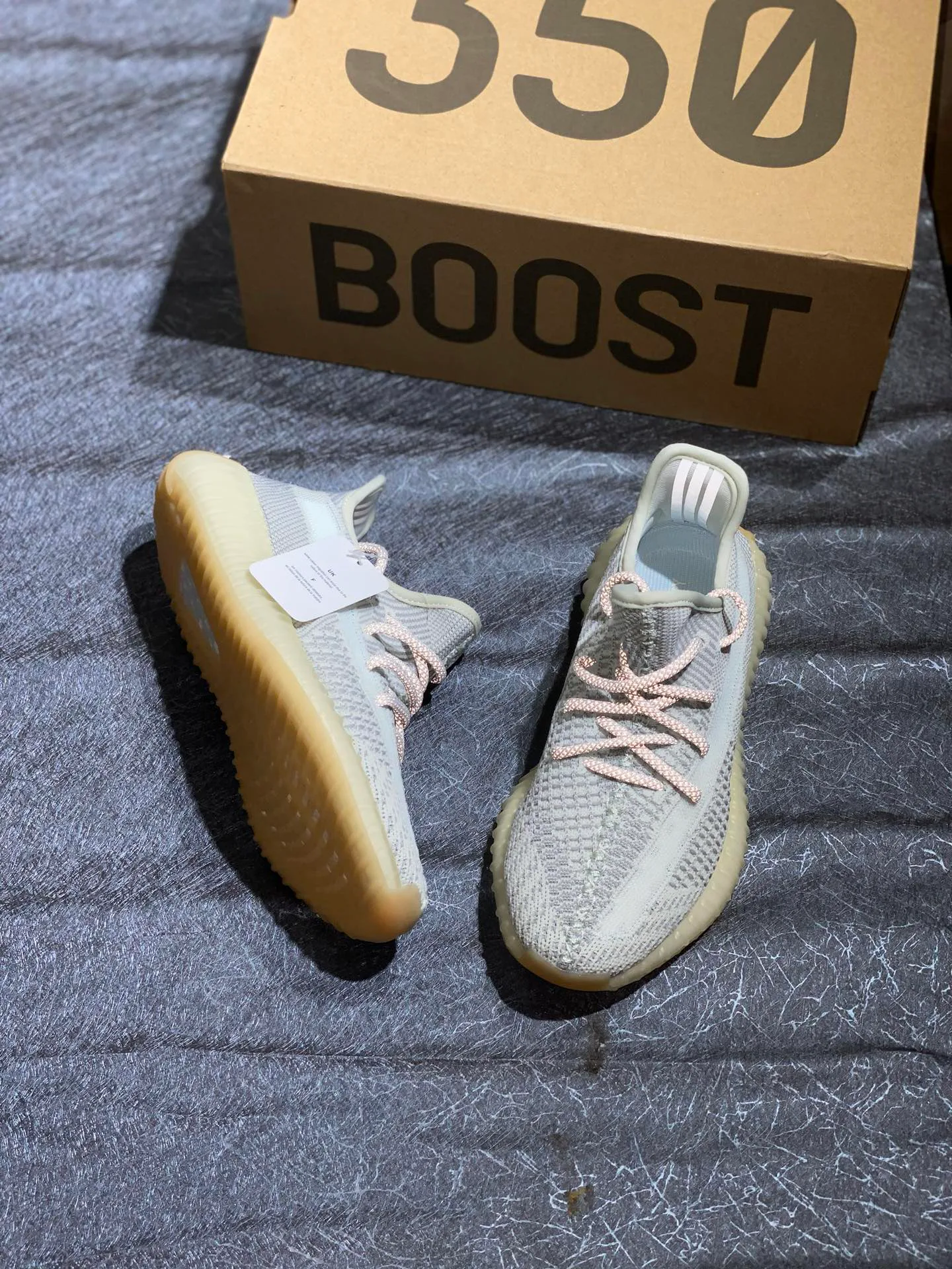 Women's Sneakers YEEZY 17326257