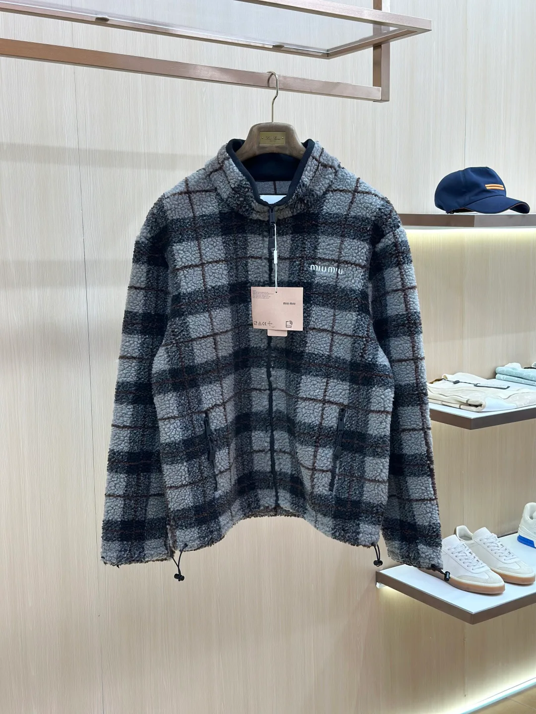Куртки И Пуховики Мужские Miu Miu 18599284