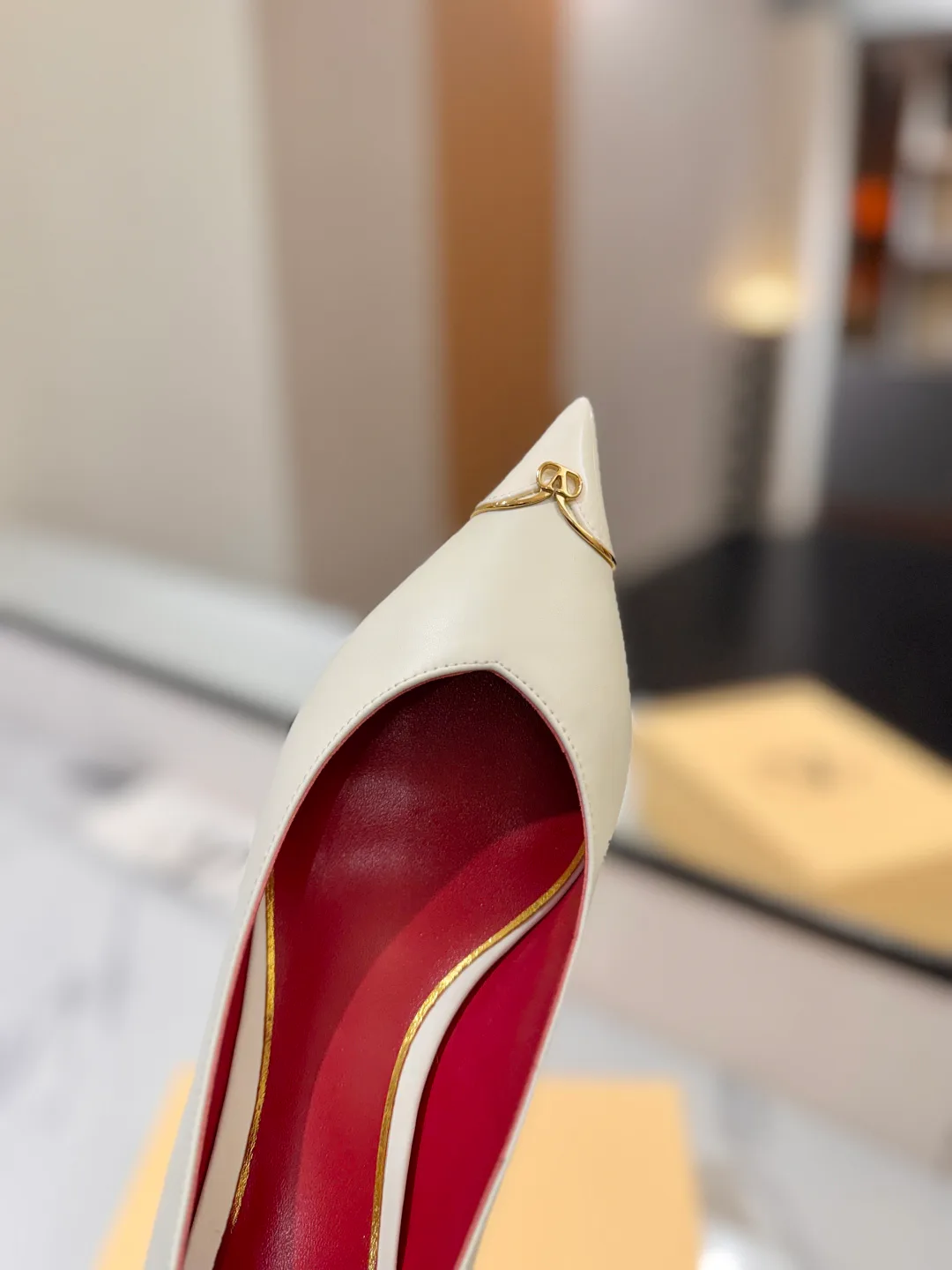 Women's Heels VALENTINO 18134915