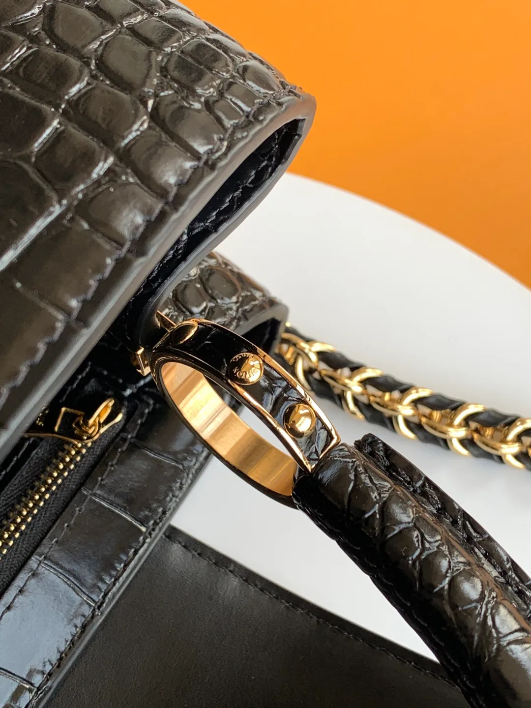 Women's Classic Handbags LOUIS VUITTON 18520933