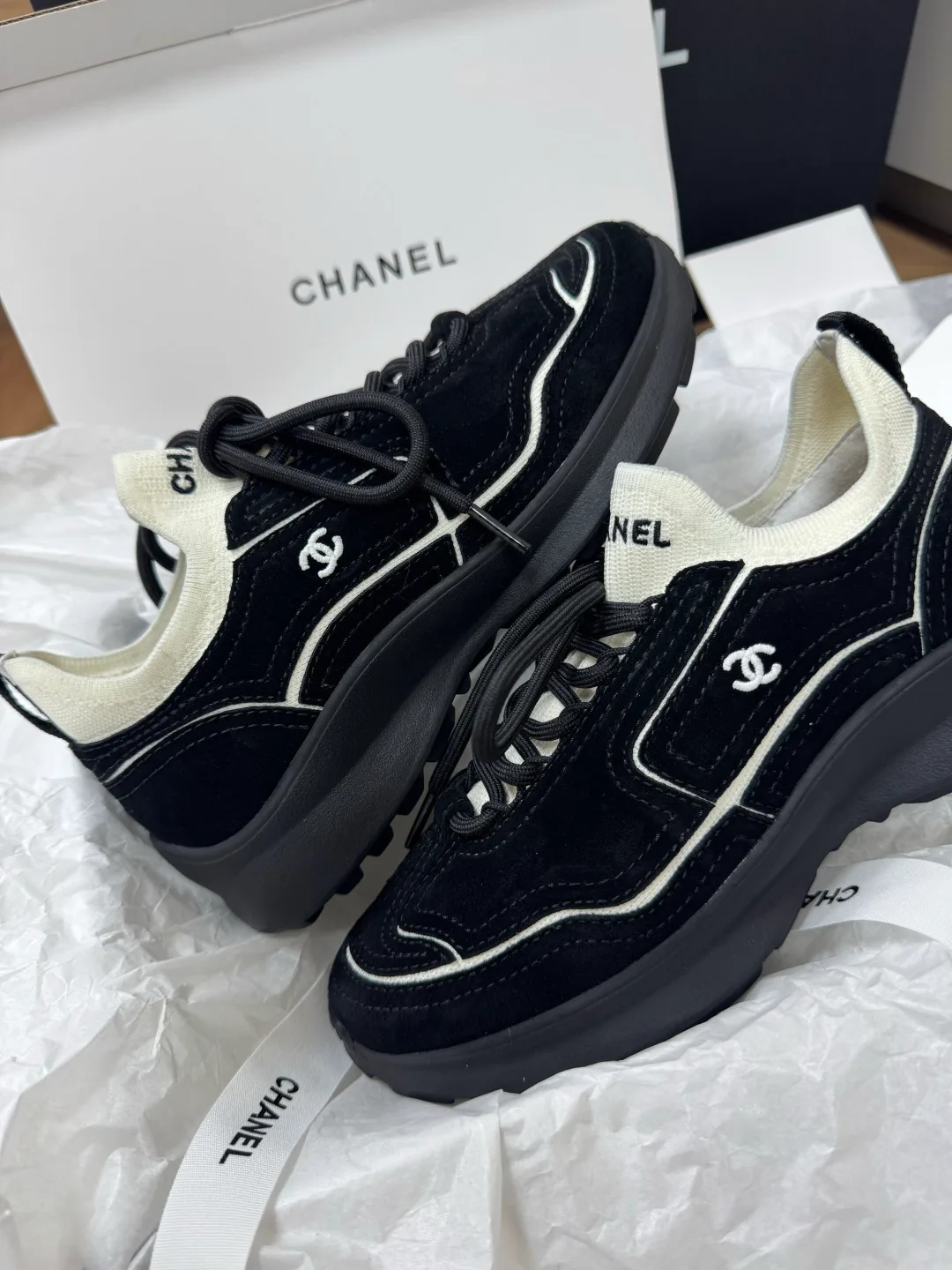 Women's Sneakers CHANEL 17418276