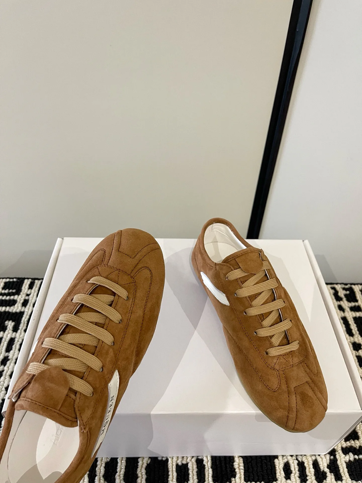 Women's Sneakers ALEXANDER MCQUEEN 18386241