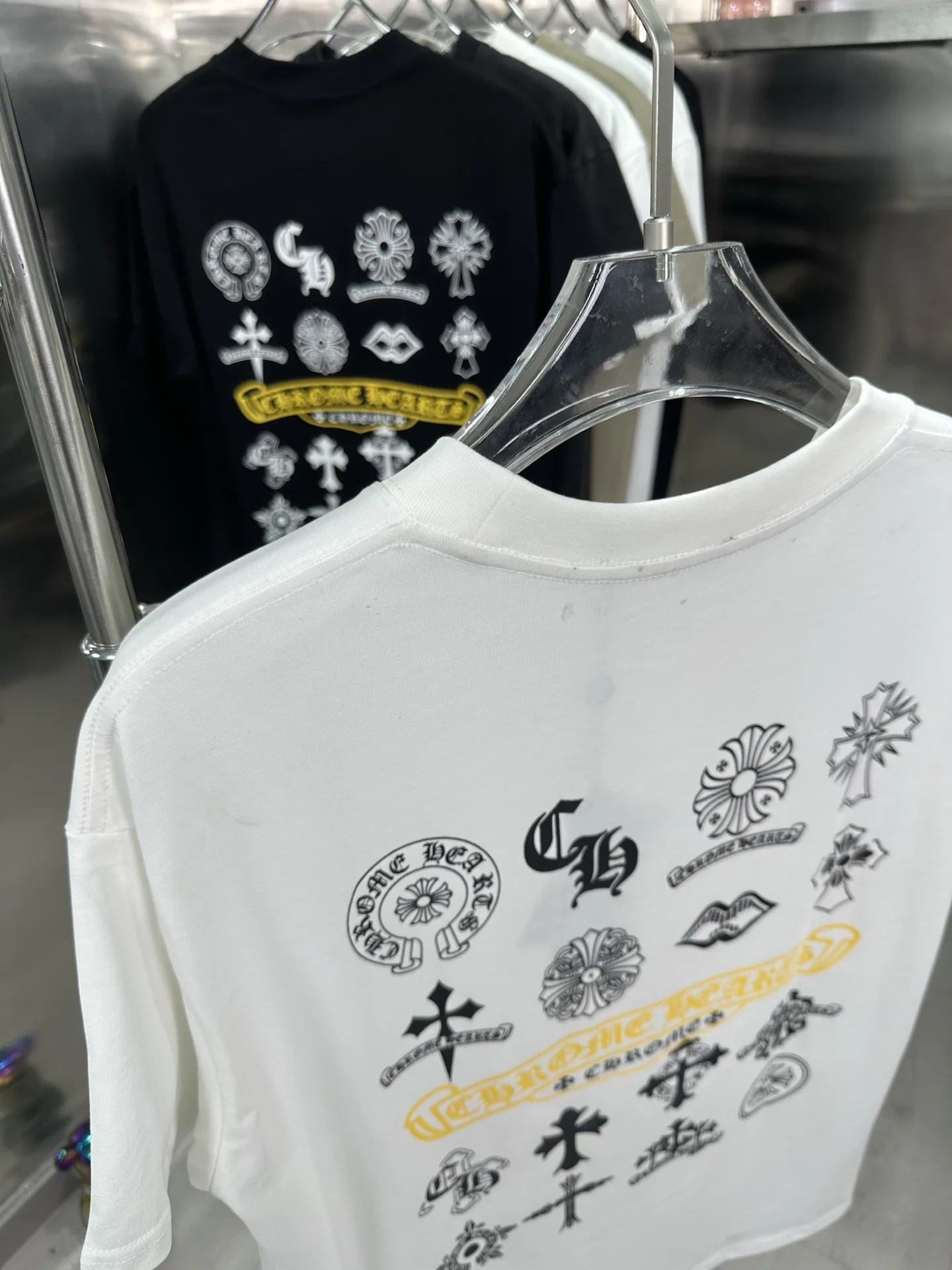 Men's T-Shirts CHROME HEARTS 17728125