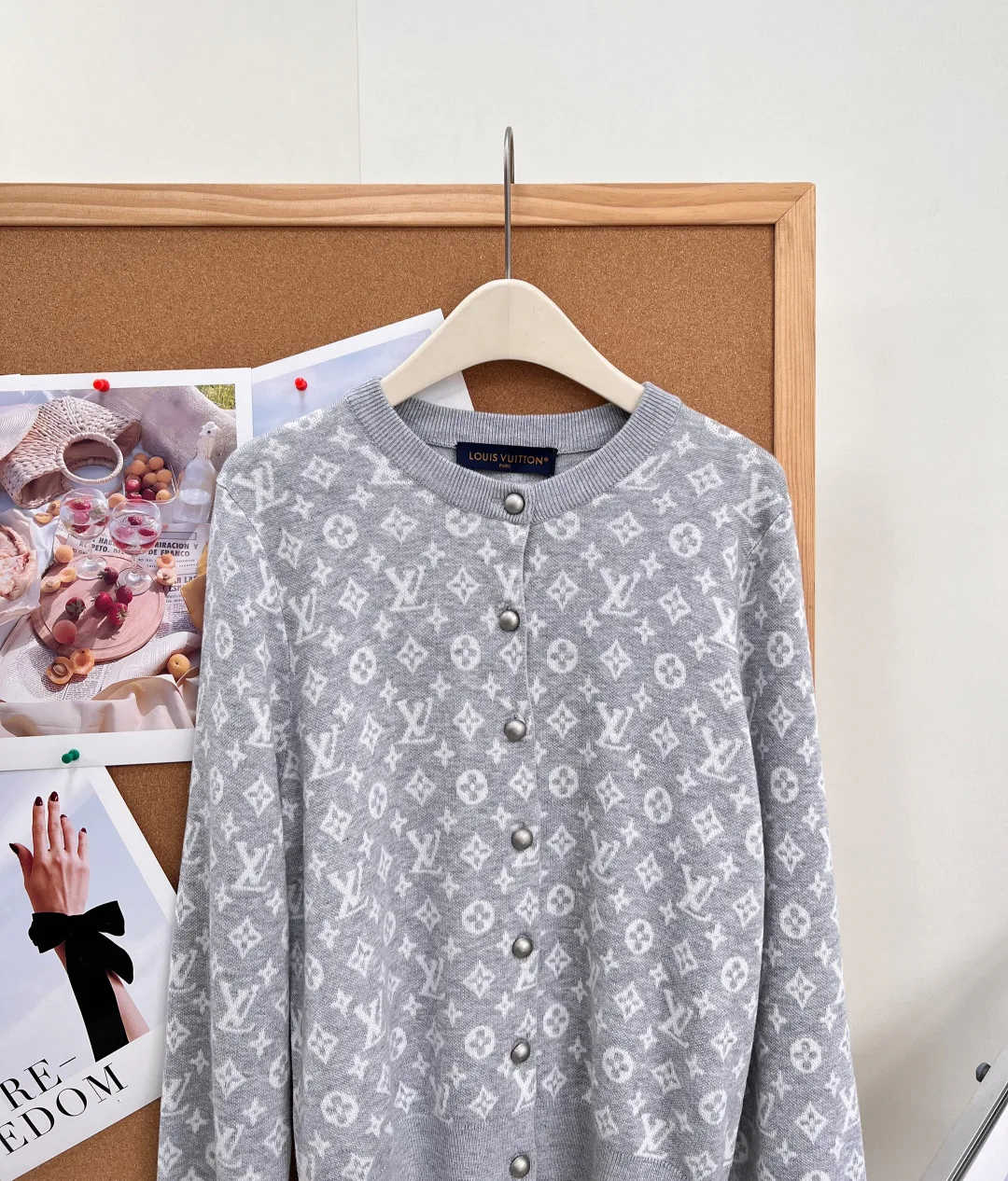 Women's Jumpers And Sweaters LOUIS VUITTON 18015265