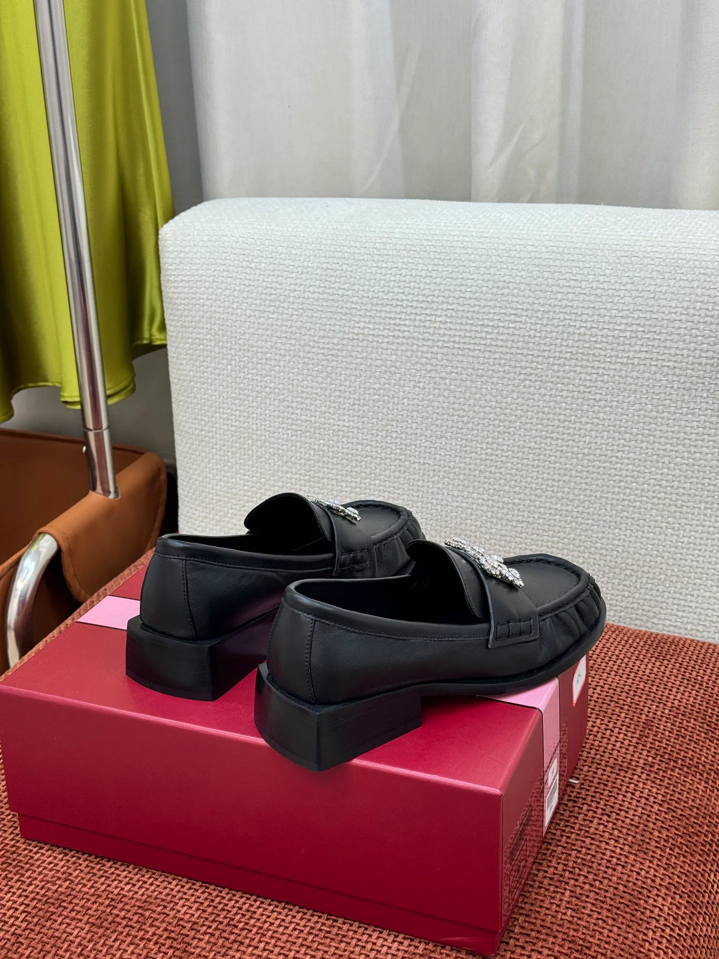 Women's Loafers And Moccasins ROGER VIVIER 18342004