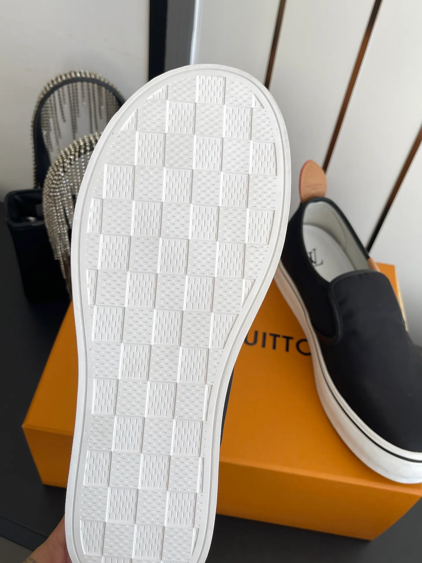 Men's Sneakers LOUIS VUITTON 17908529