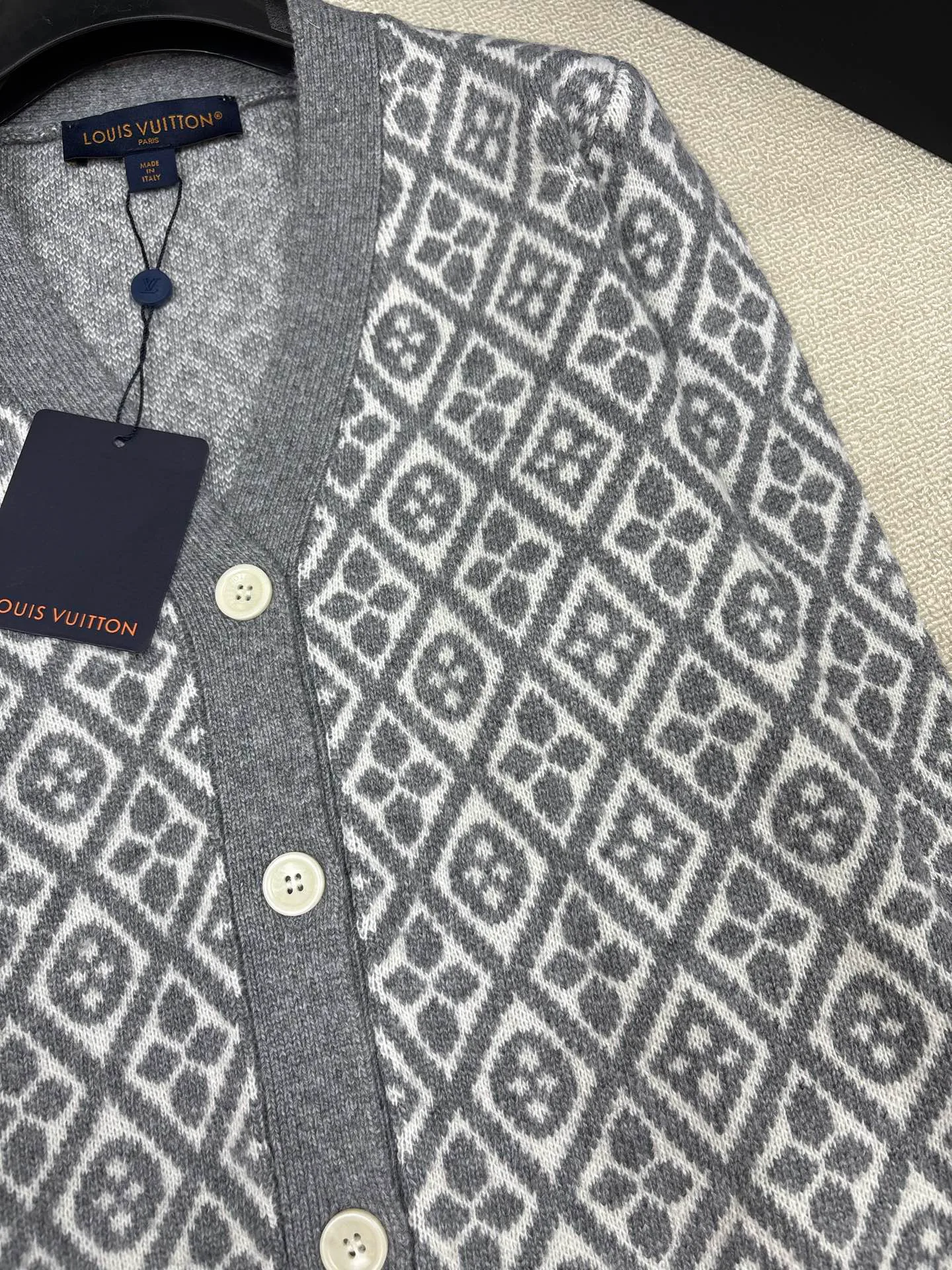 Women's Jumpers And Sweaters LOUIS VUITTON 17429450