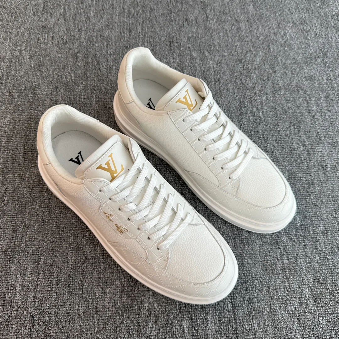 Men's Sneakers LOUIS VUITTON 18394324