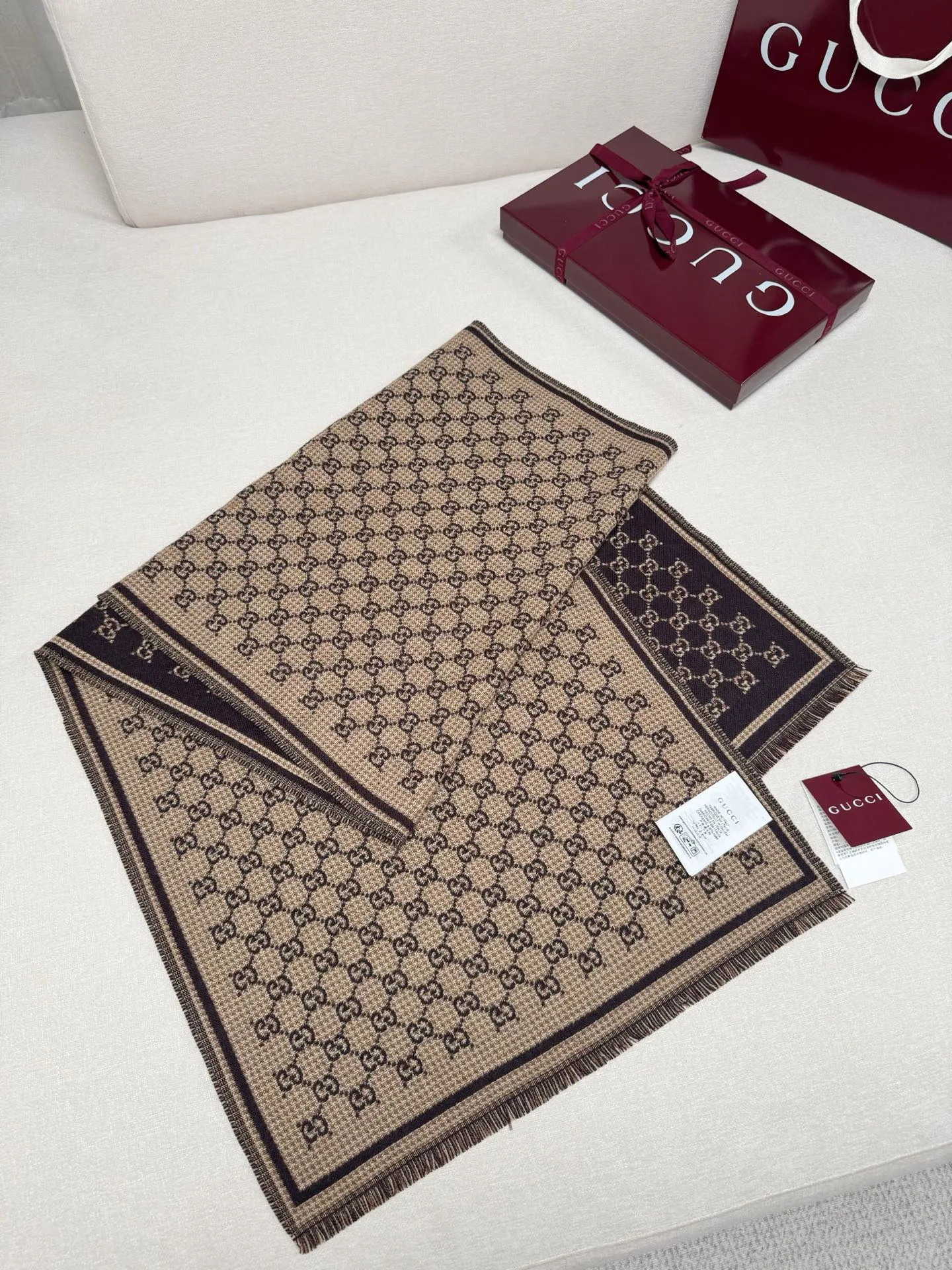 Scarves GUCCI 17992032