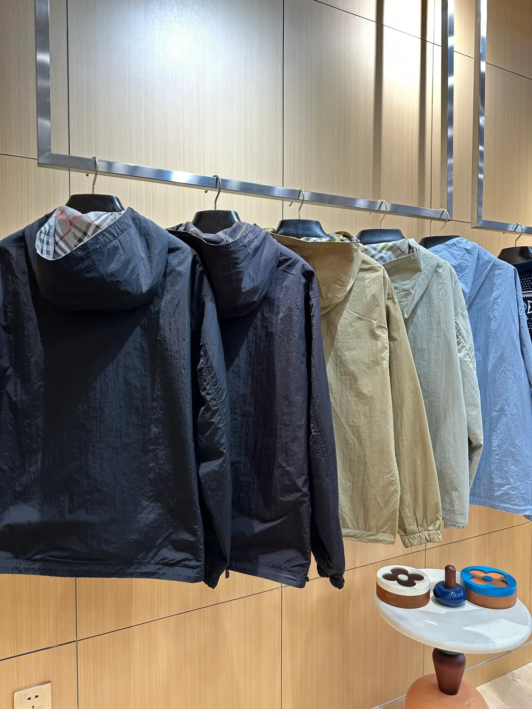 Men's Jackets And Down Jackets BURBERRY 17699366