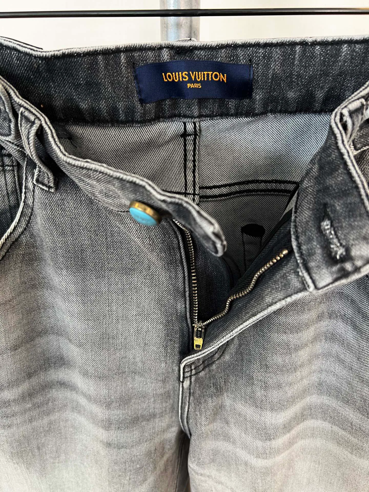 Men's Jeans LOUIS VUITTON 18395797