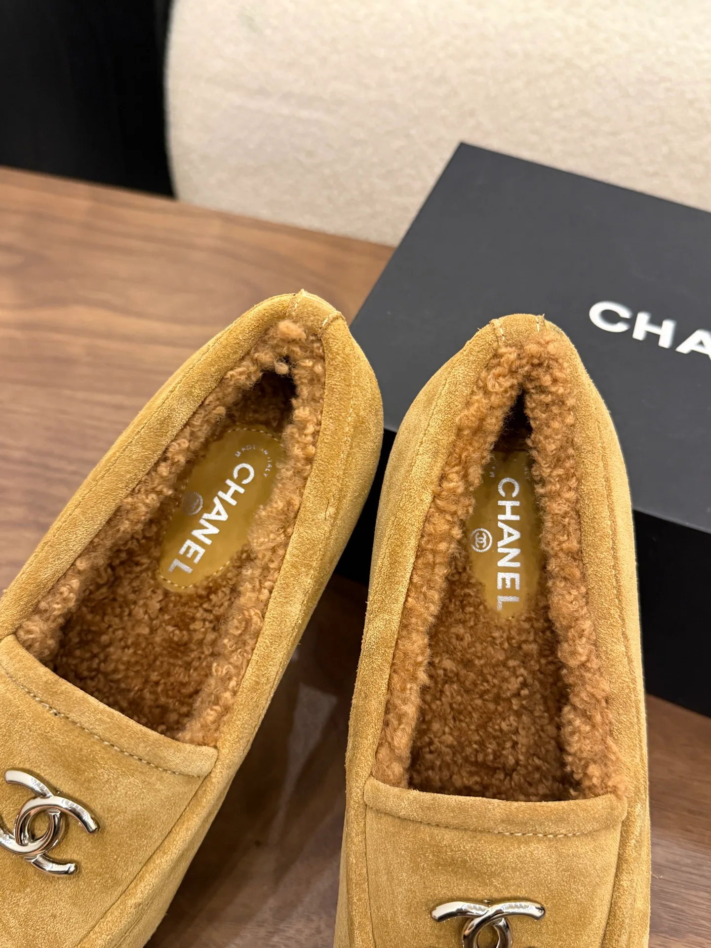 Women's Loafers And Moccasins CHANEL 18223702