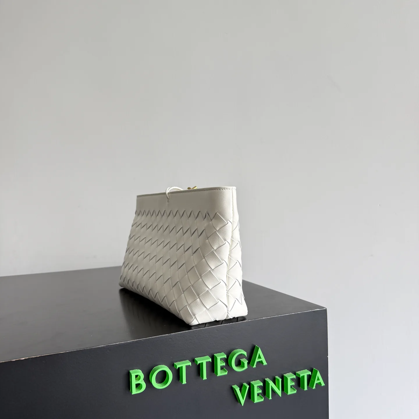 Women's Classic Handbags BOTTEGA VENETA 18004862