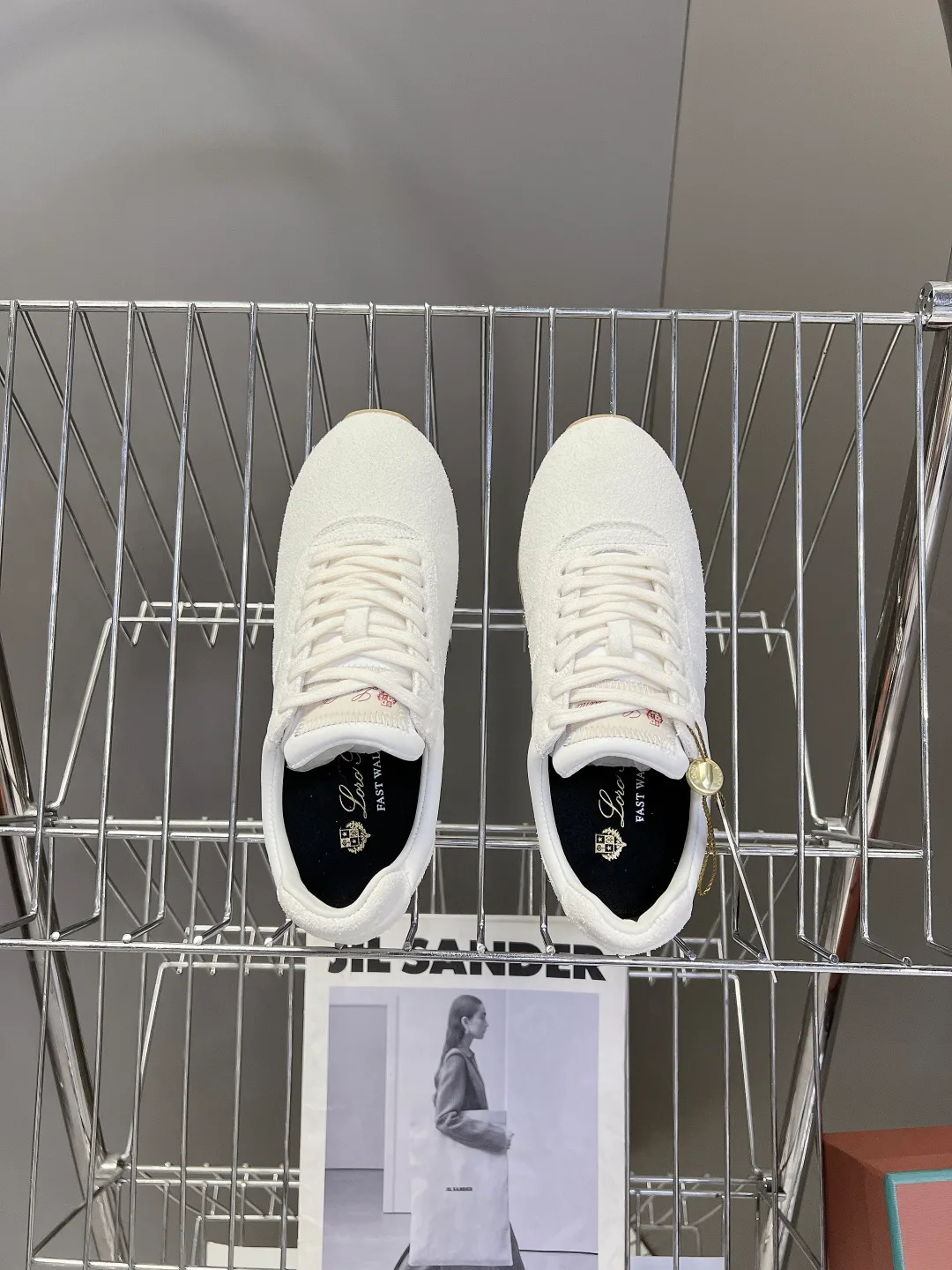 Women's Sneakers LORO PIANA 17449339