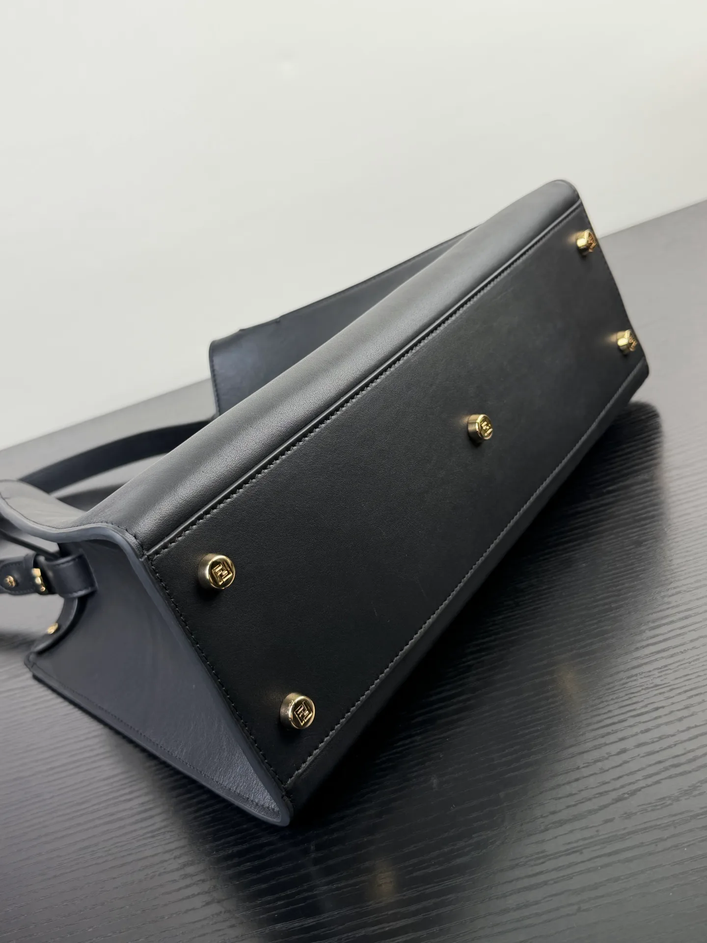 Women's Classic Handbags FENDI 17901913