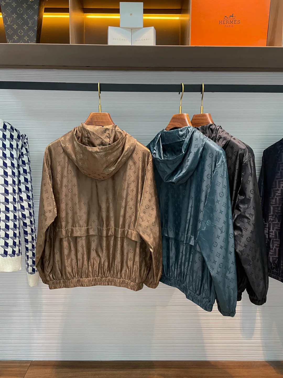 Men's Jackets And Down Jackets LOUIS VUITTON 18499038