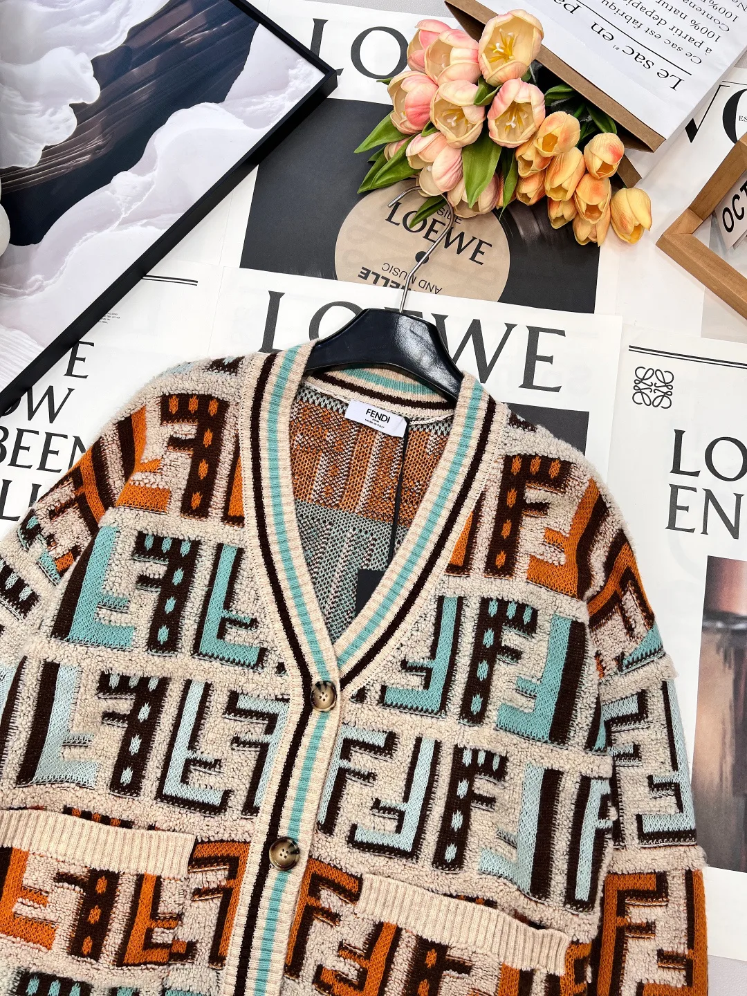 Women's Jumpers And Sweaters FENDI 17121348