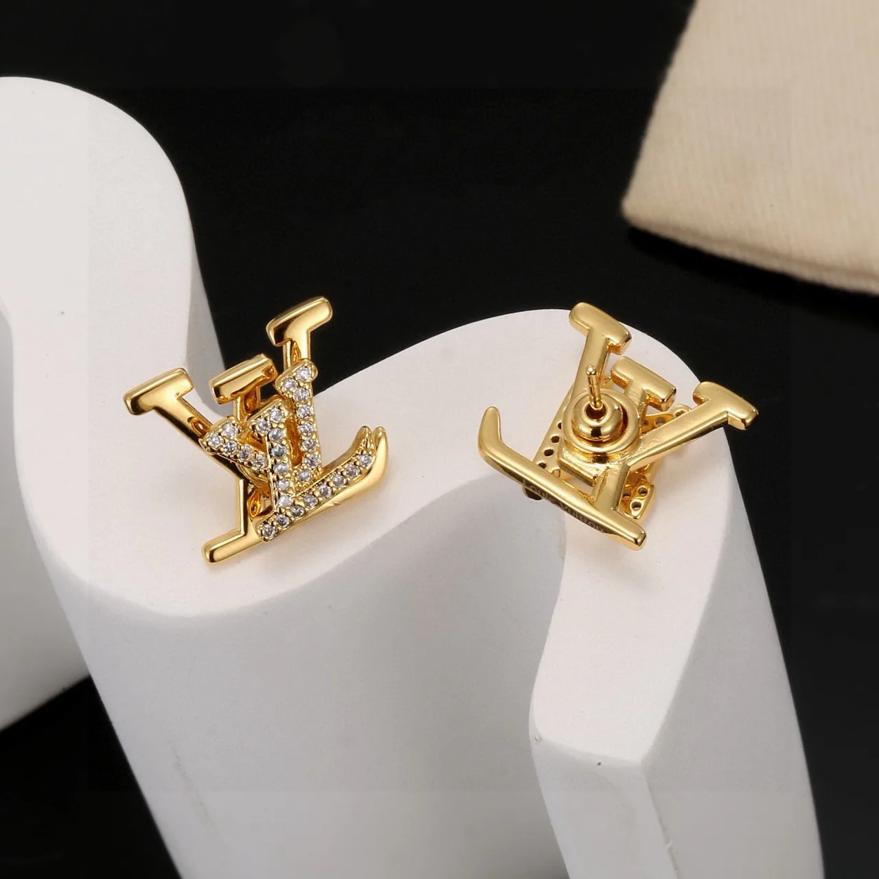 Jewelry LOUIS VUITTON 17477423
