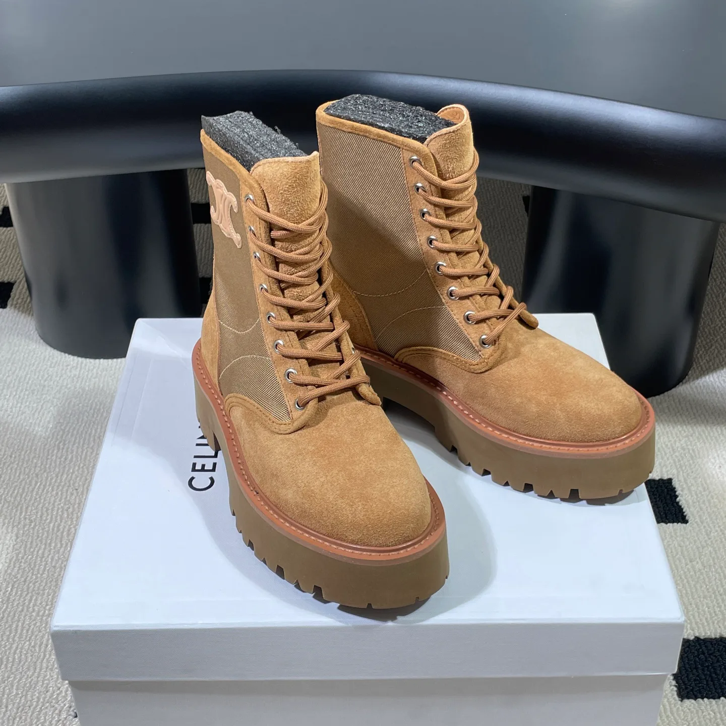 Women's Ankle Boots CELINE 18041610