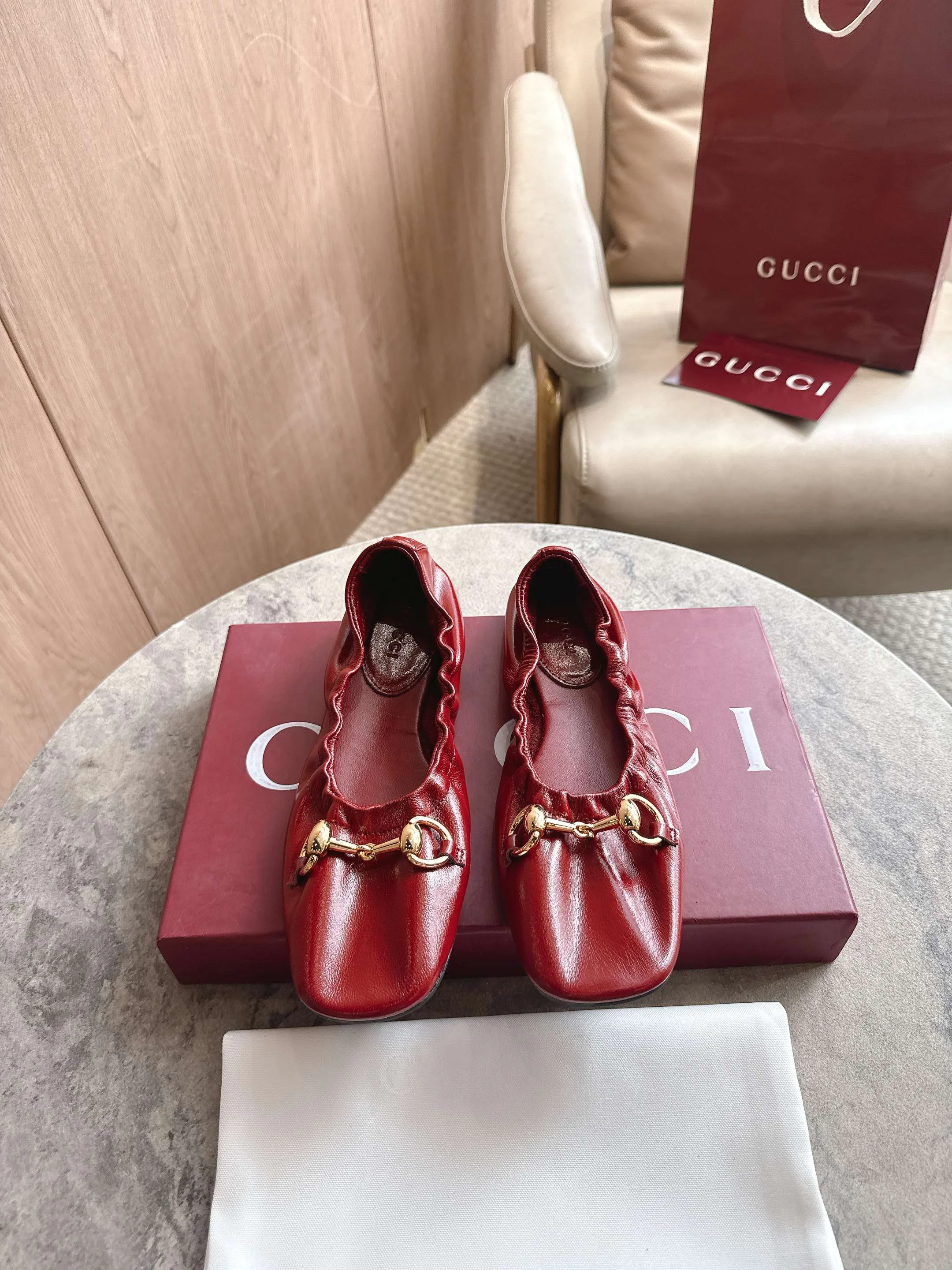 Women's Ballet Flats GUCCI 18484089