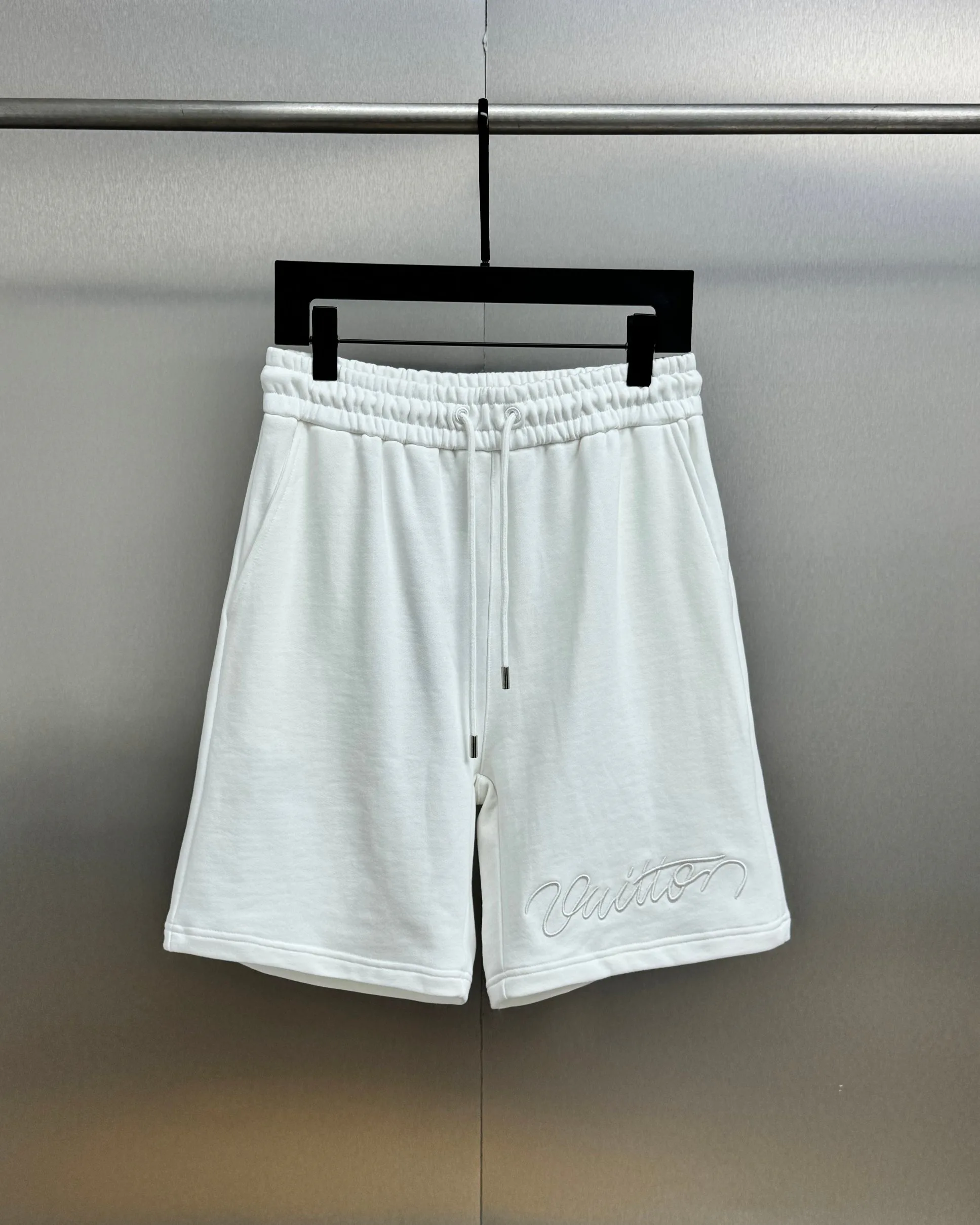 Men's Shorts LOUIS VUITTON 17510435