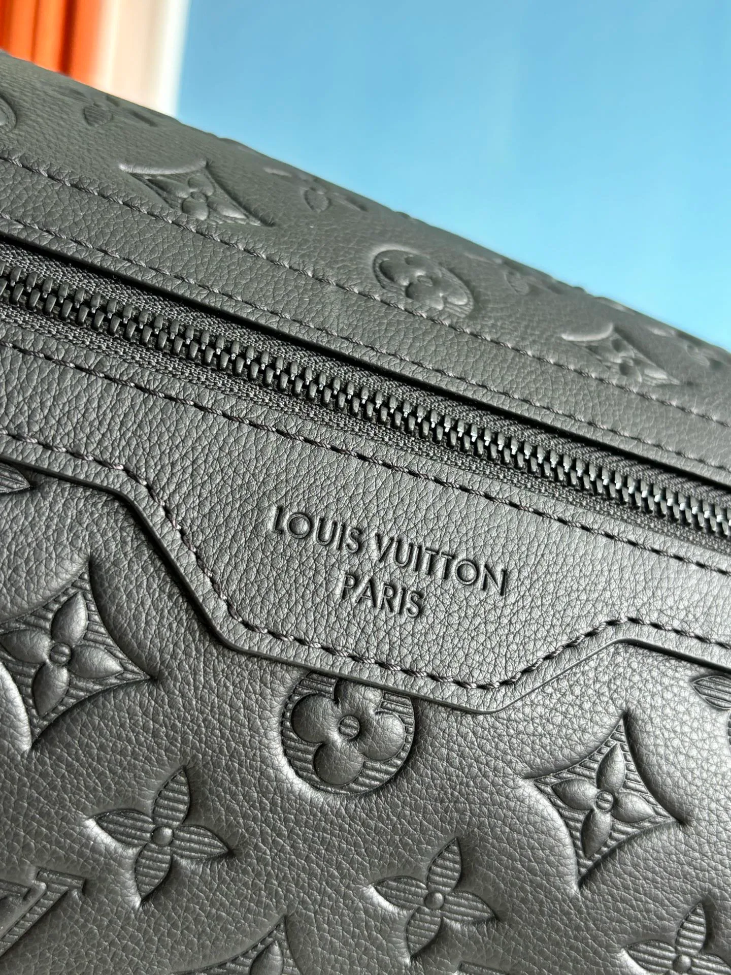 Women's Shoulder Bags LOUIS VUITTON 17801286