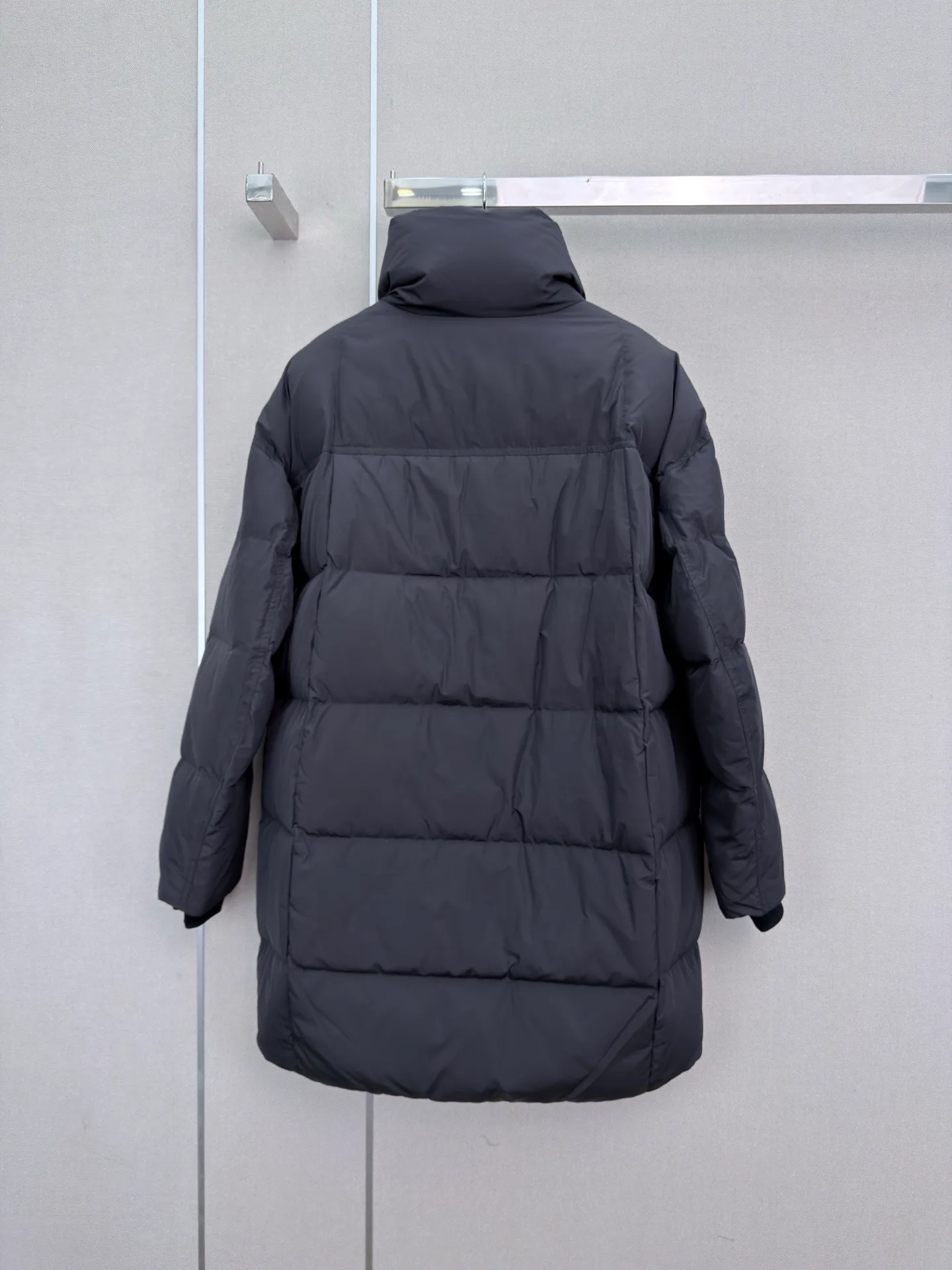 Women's Jackets And Down Jackets PRADA 18402405
