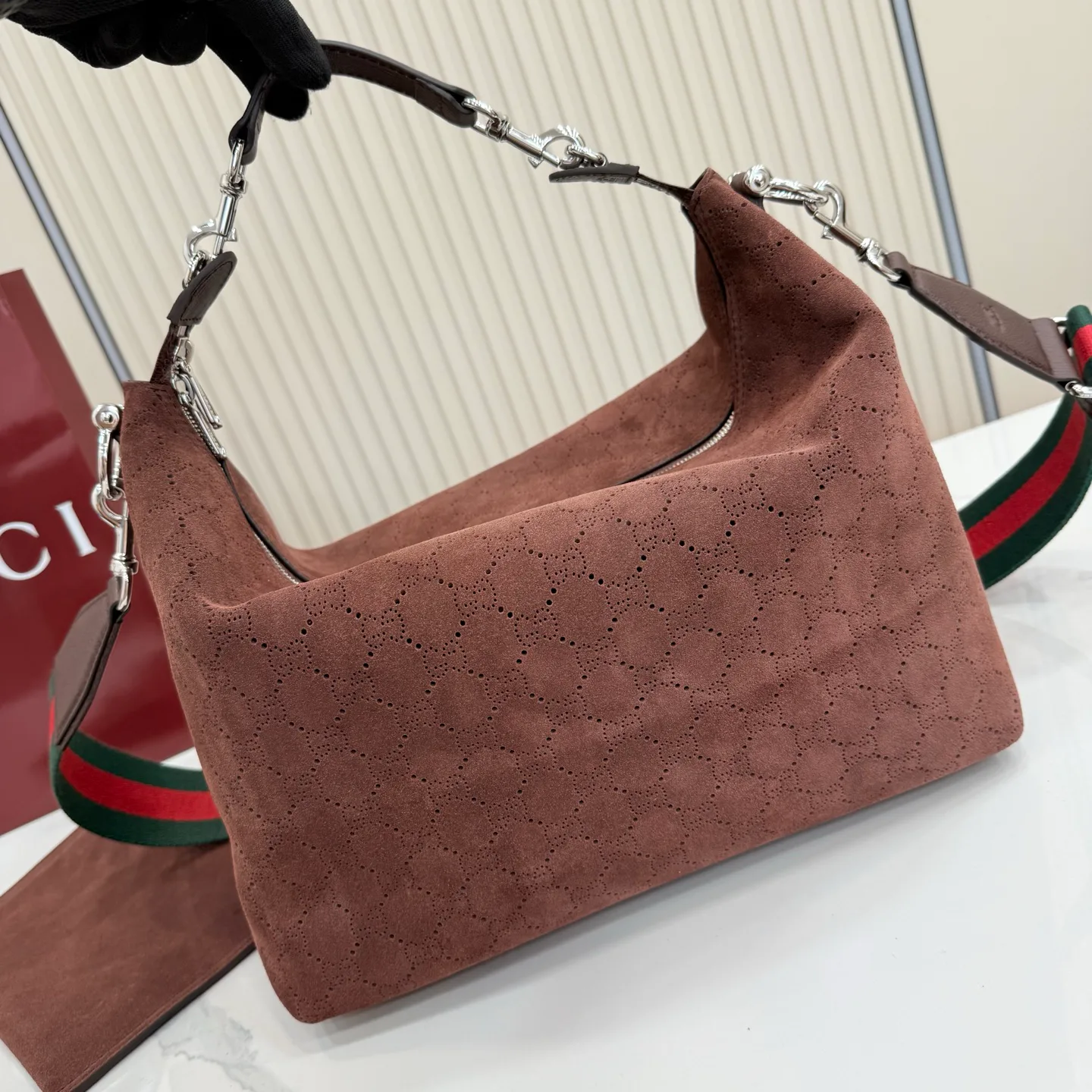 Классические Сумки Женские Gucci 18560385