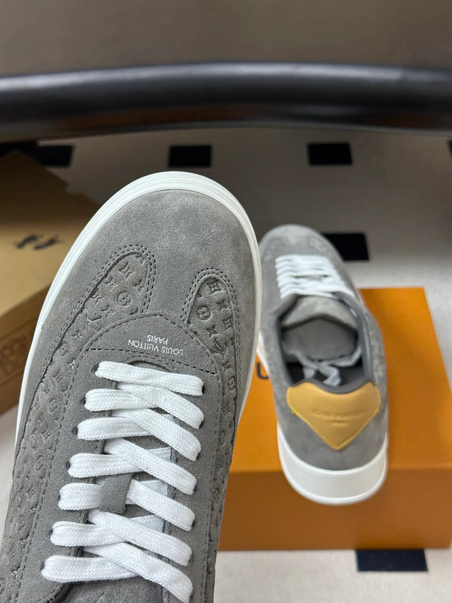 Men's Sneakers LOUIS VUITTON 18340908