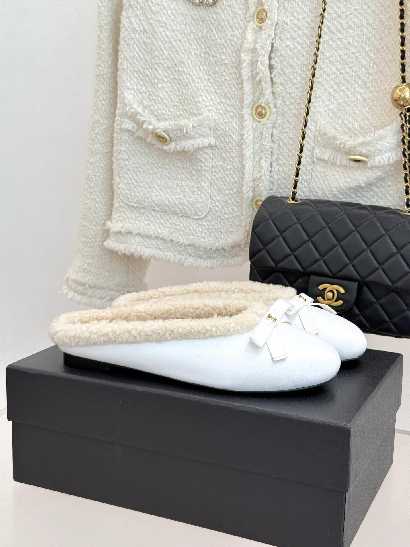 Women's Mules And Clogs CHANEL 17938393