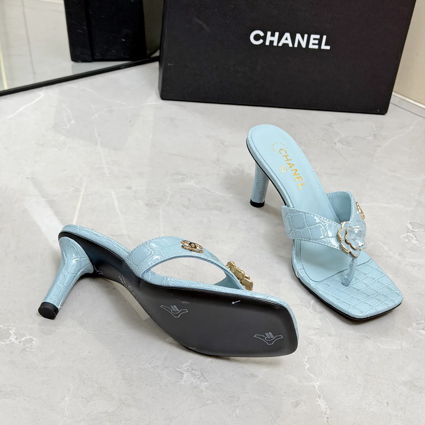 Women's Open-Toe Sandals CHANEL 17335025